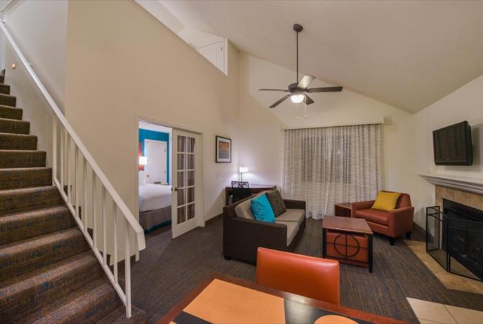 Oxnard Vacations - Residence Inn by Marriott Oxnard River Ridge - Property Image 28
