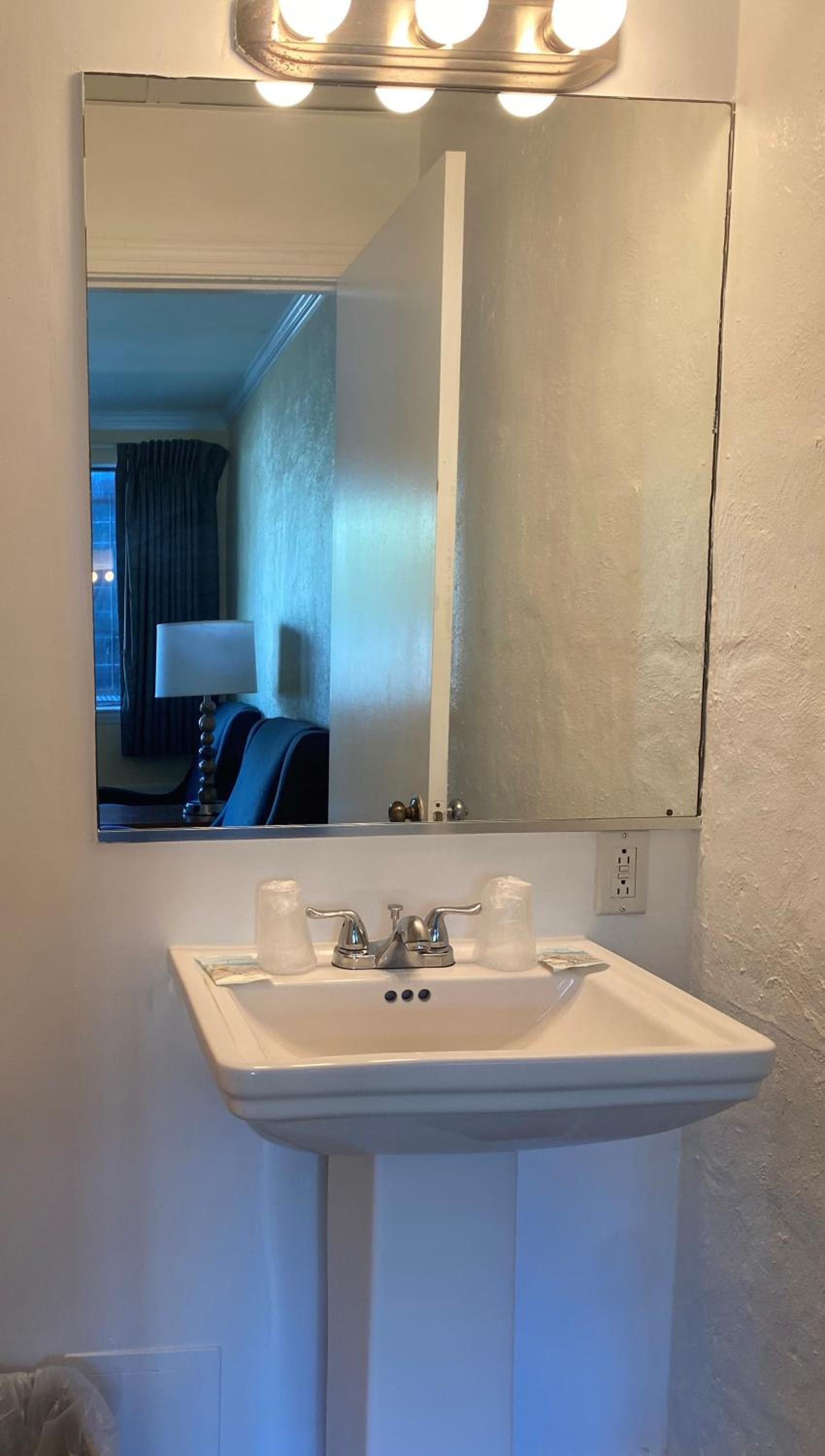 Ocean Cove Motel