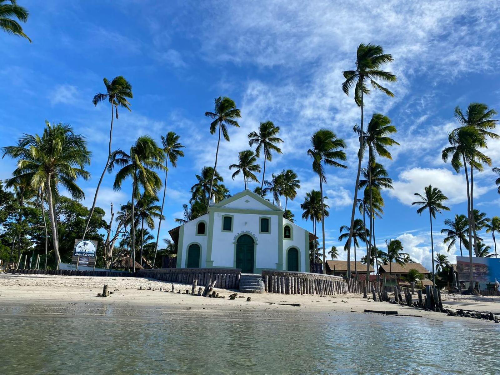 Hotel Flat luxo 04 torre 06 Eco Resort Carneiros - Image 1