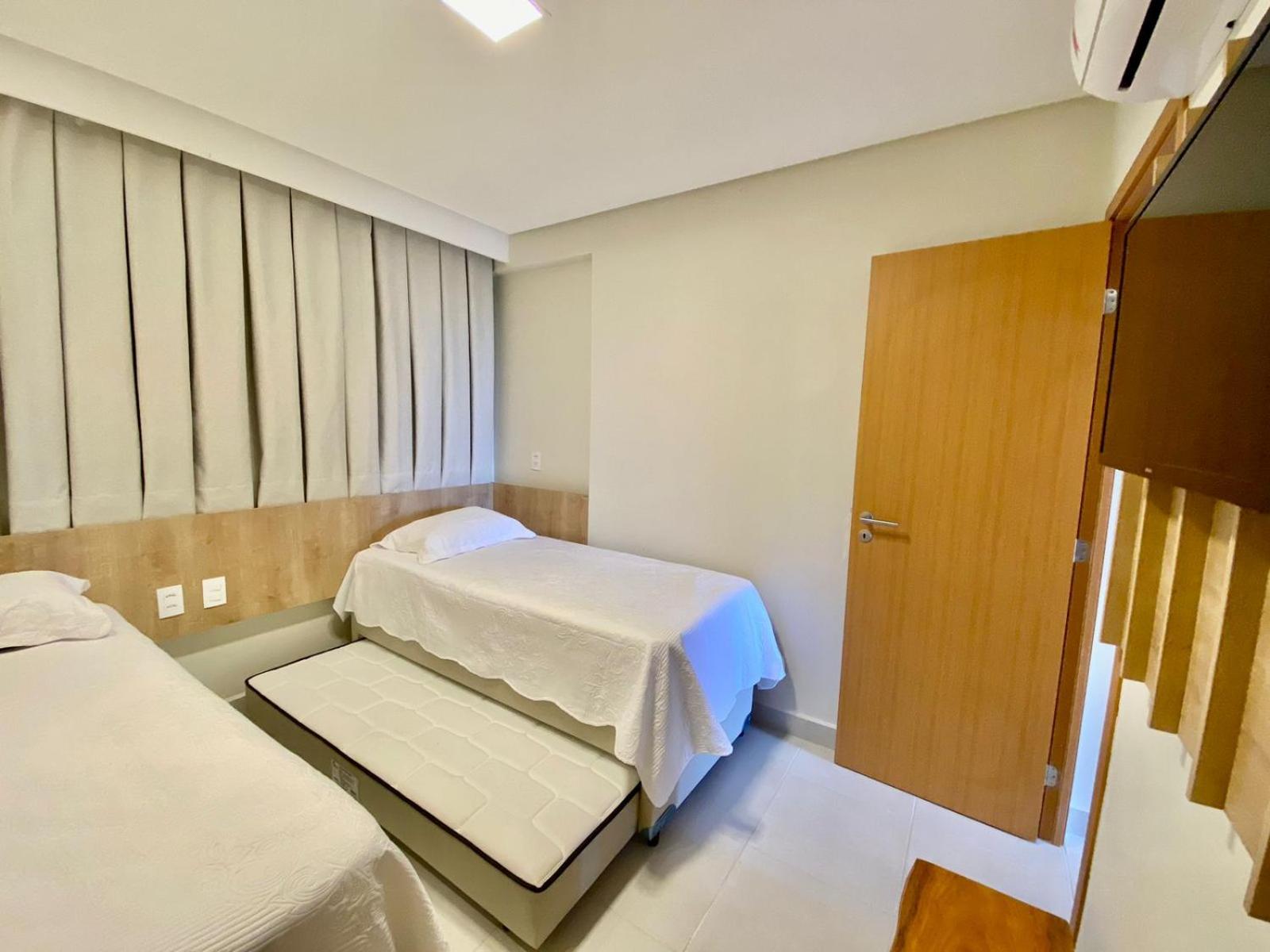 Flat luxo 04 torre 06 Eco Resort Carneiros