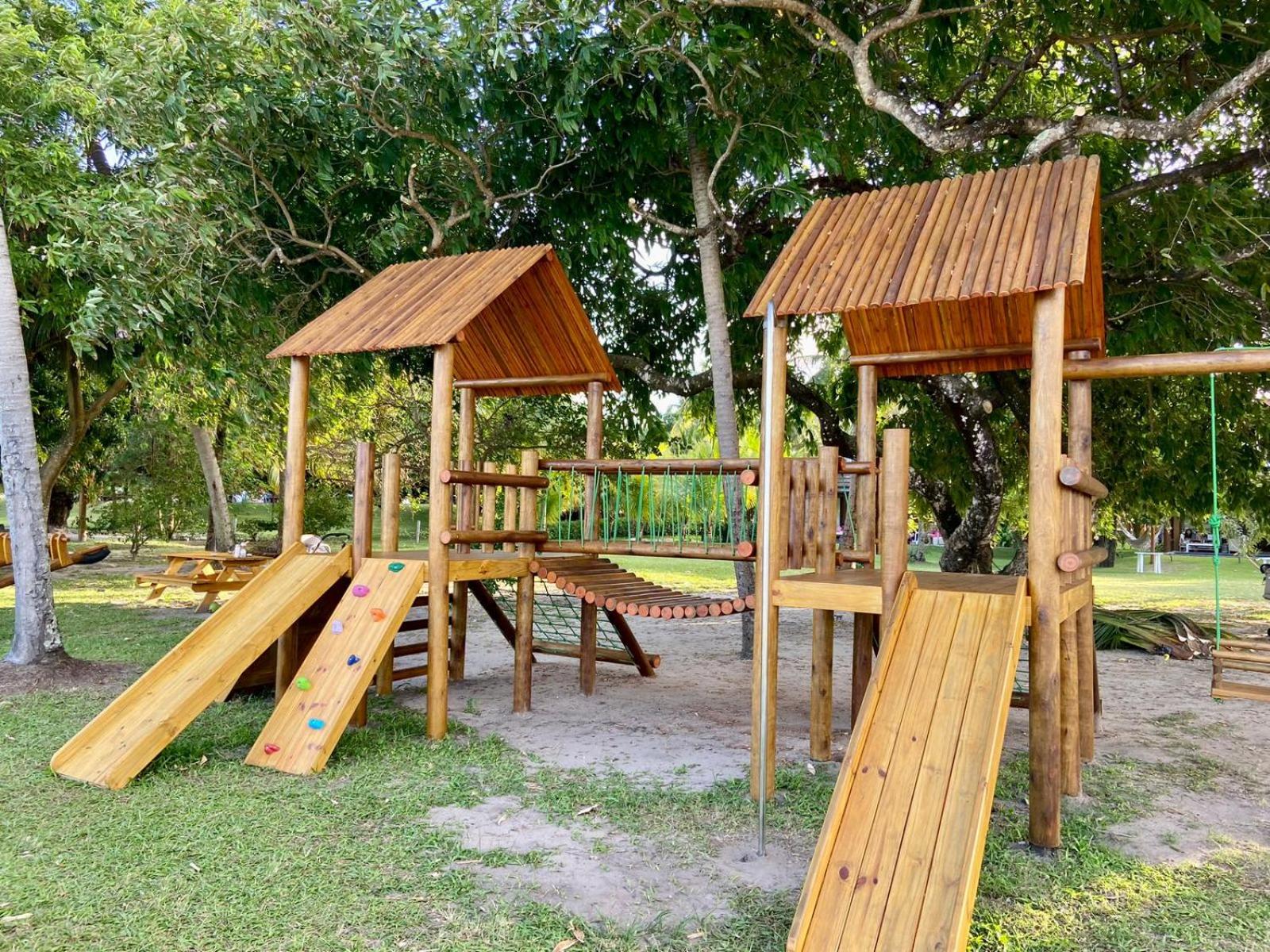 Flat luxo 04 torre 06 Eco Resort Carneiros