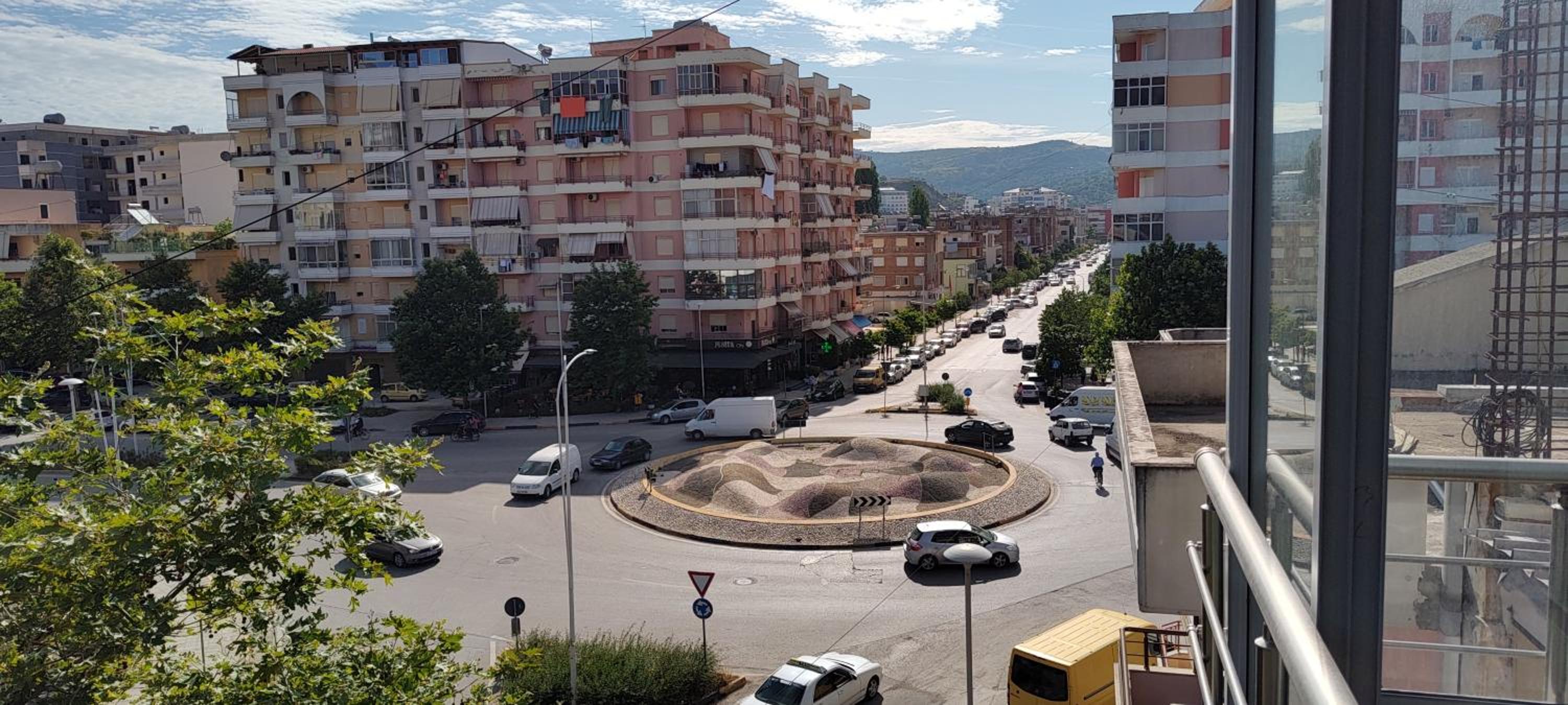 Vlora Central & Comfy Apartment