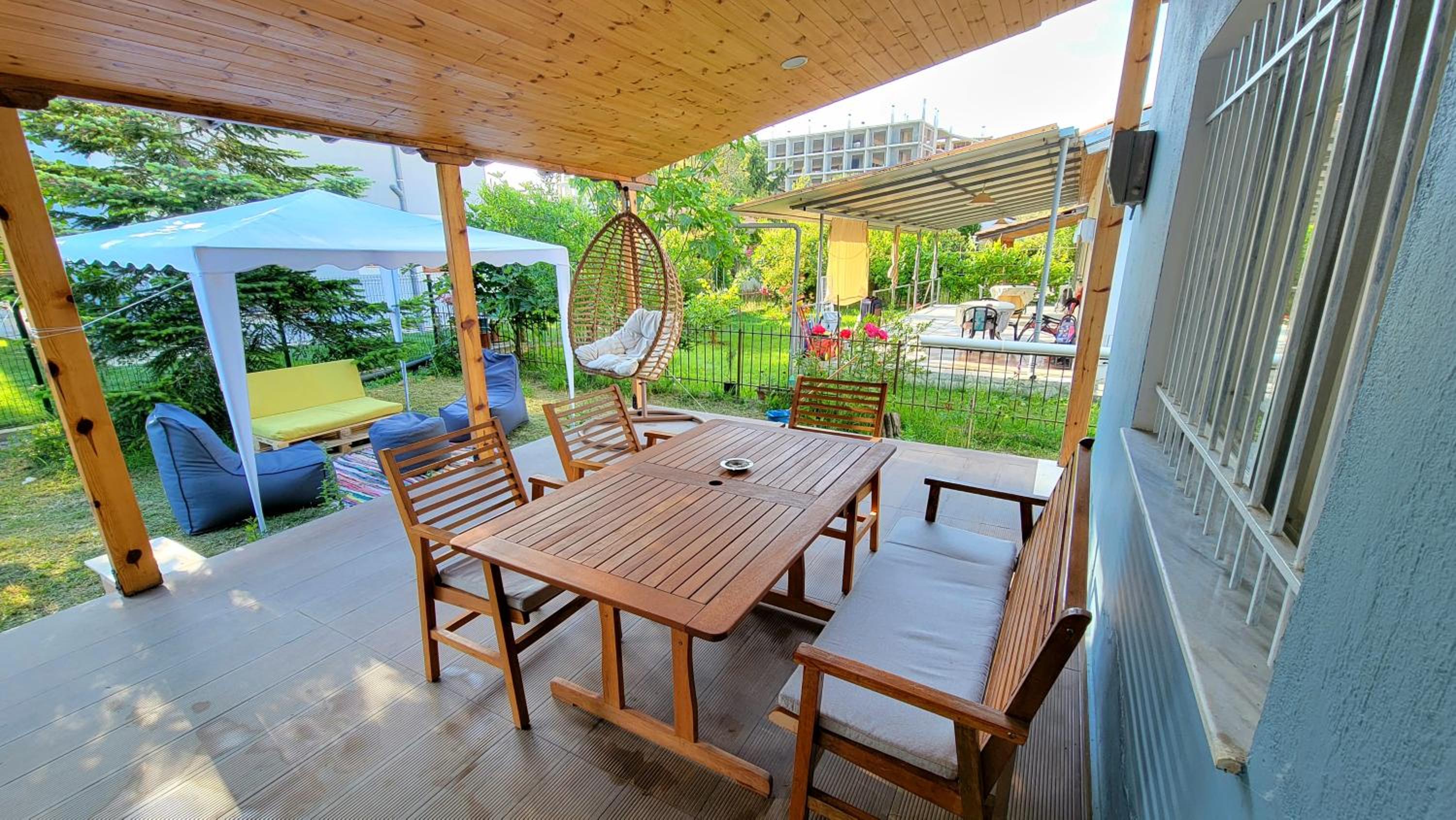 Cozy villa, Golem beach.