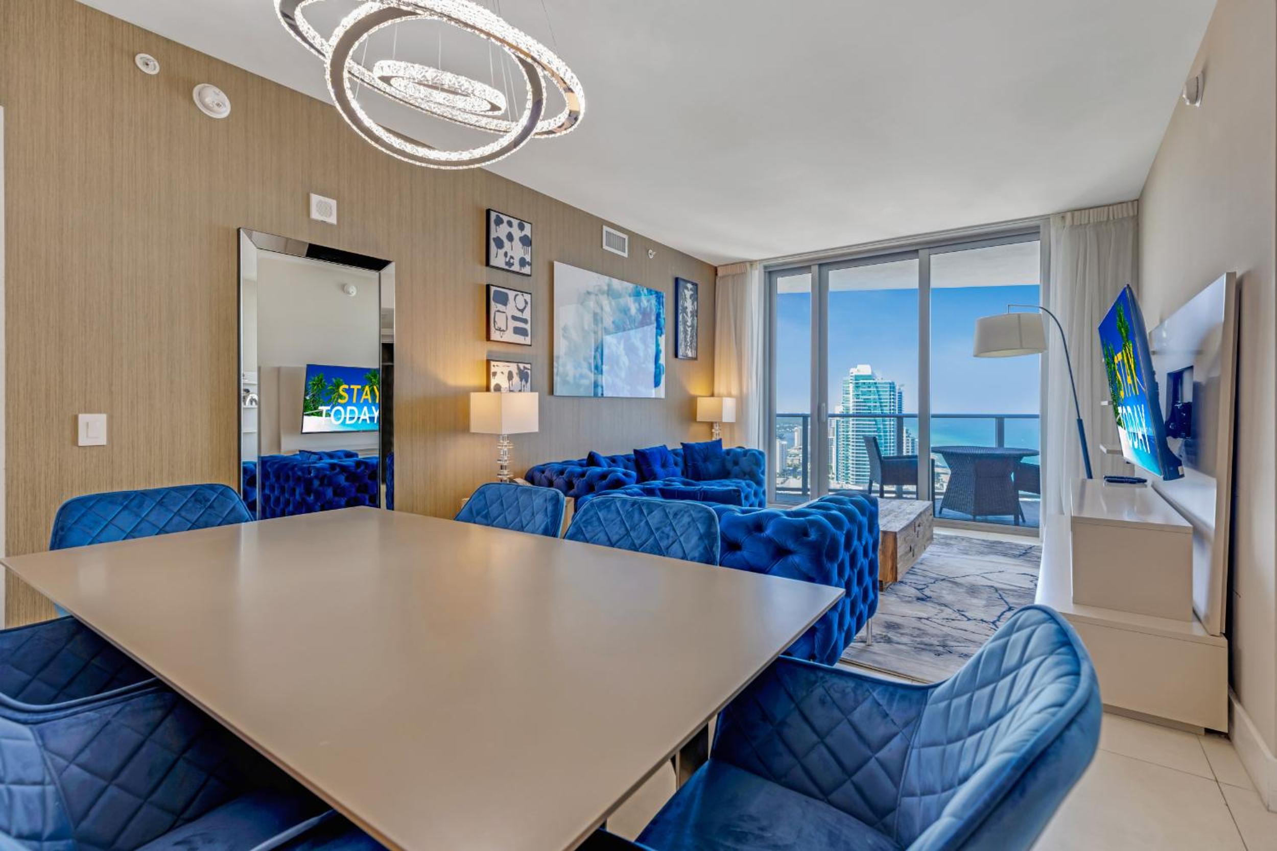 25 min to FIFA! The Ultimate Resort - BEACHFRONT 2 BEDROOM APARTMENT WITH DIRECT OCEAN VIEW, ROOFTOP POOL, HOT TUB AND GYM view 5