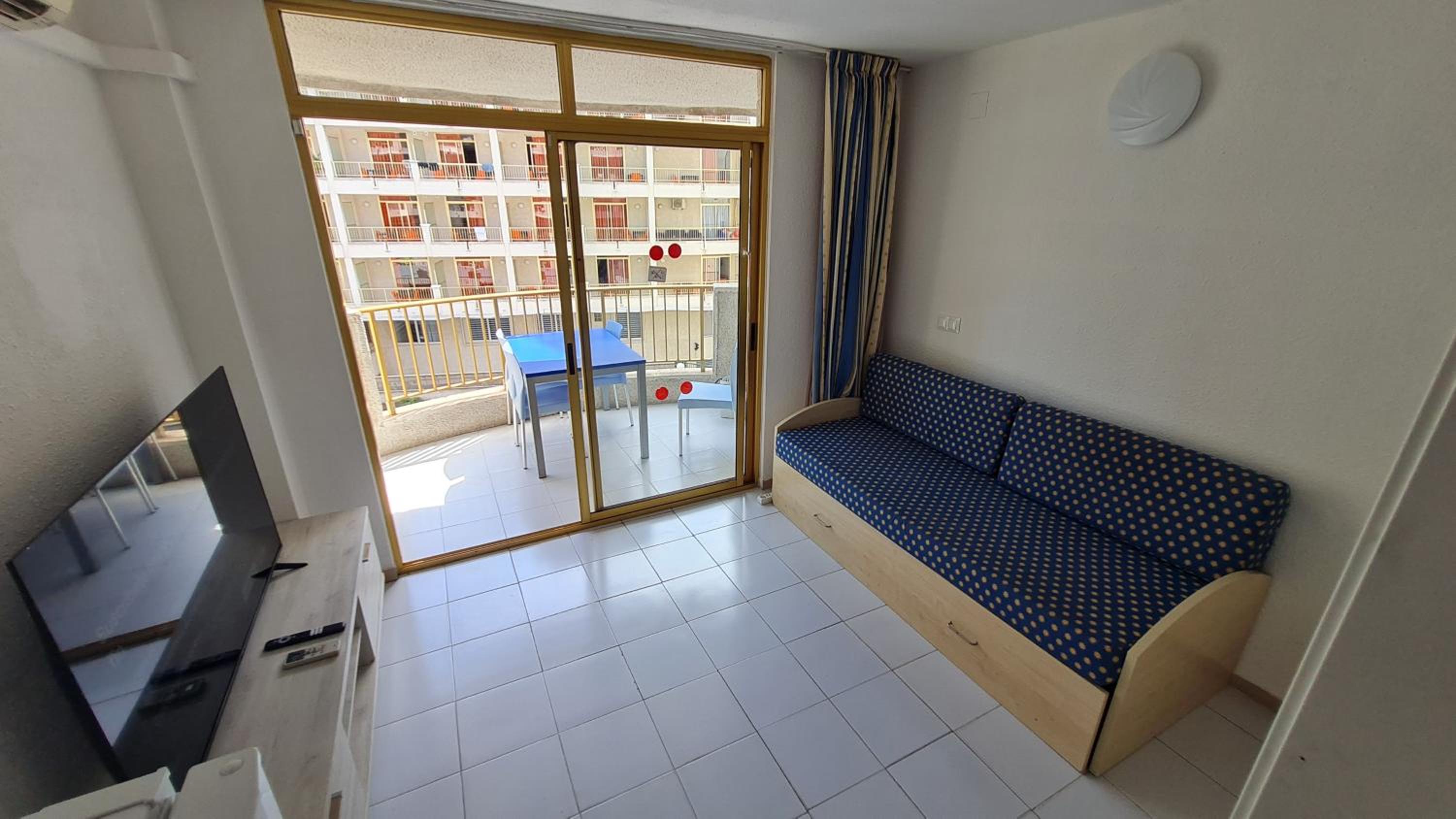 Apartamento con piscina Inter 2