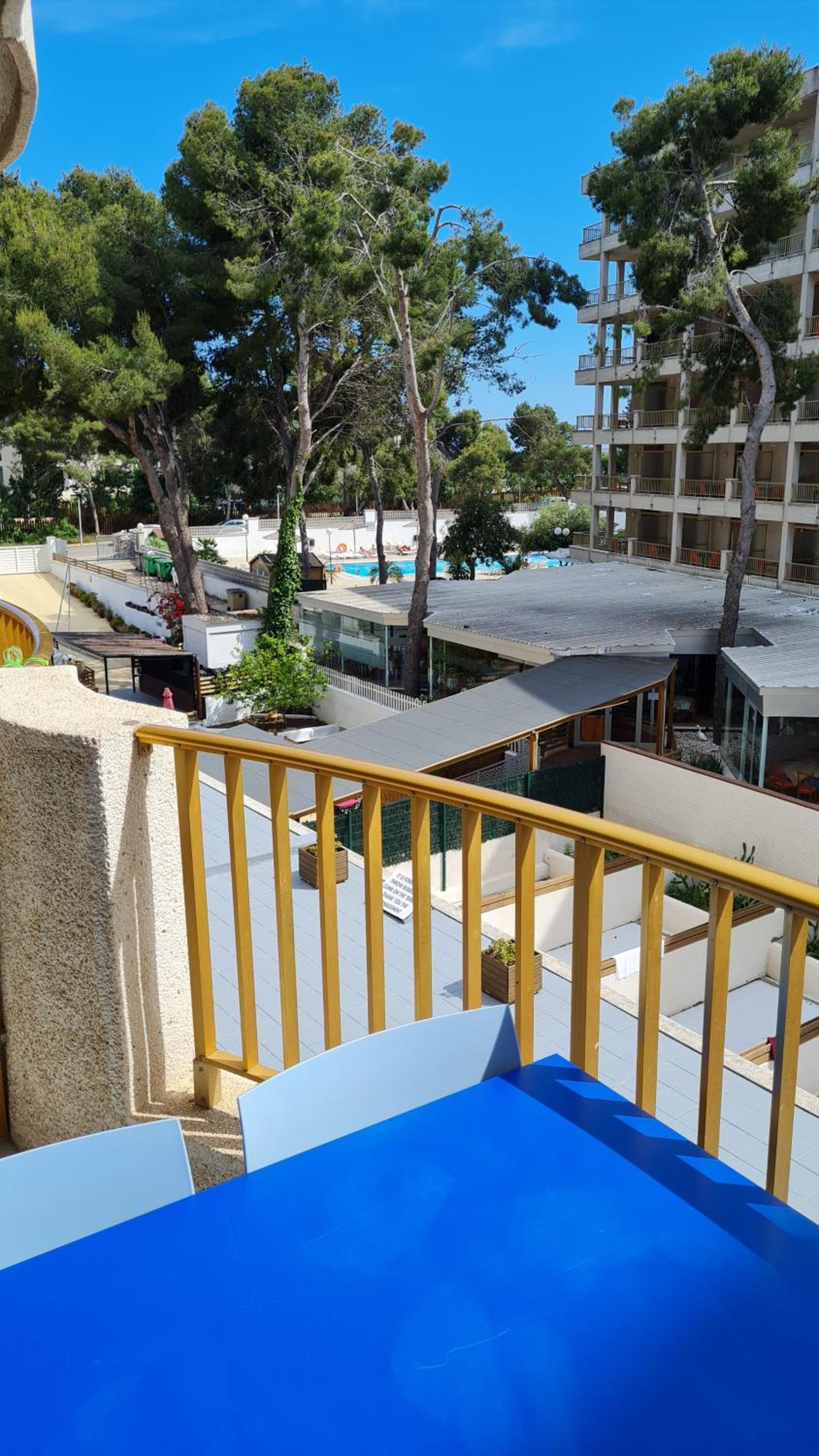 Apartamento con piscina Inter 2