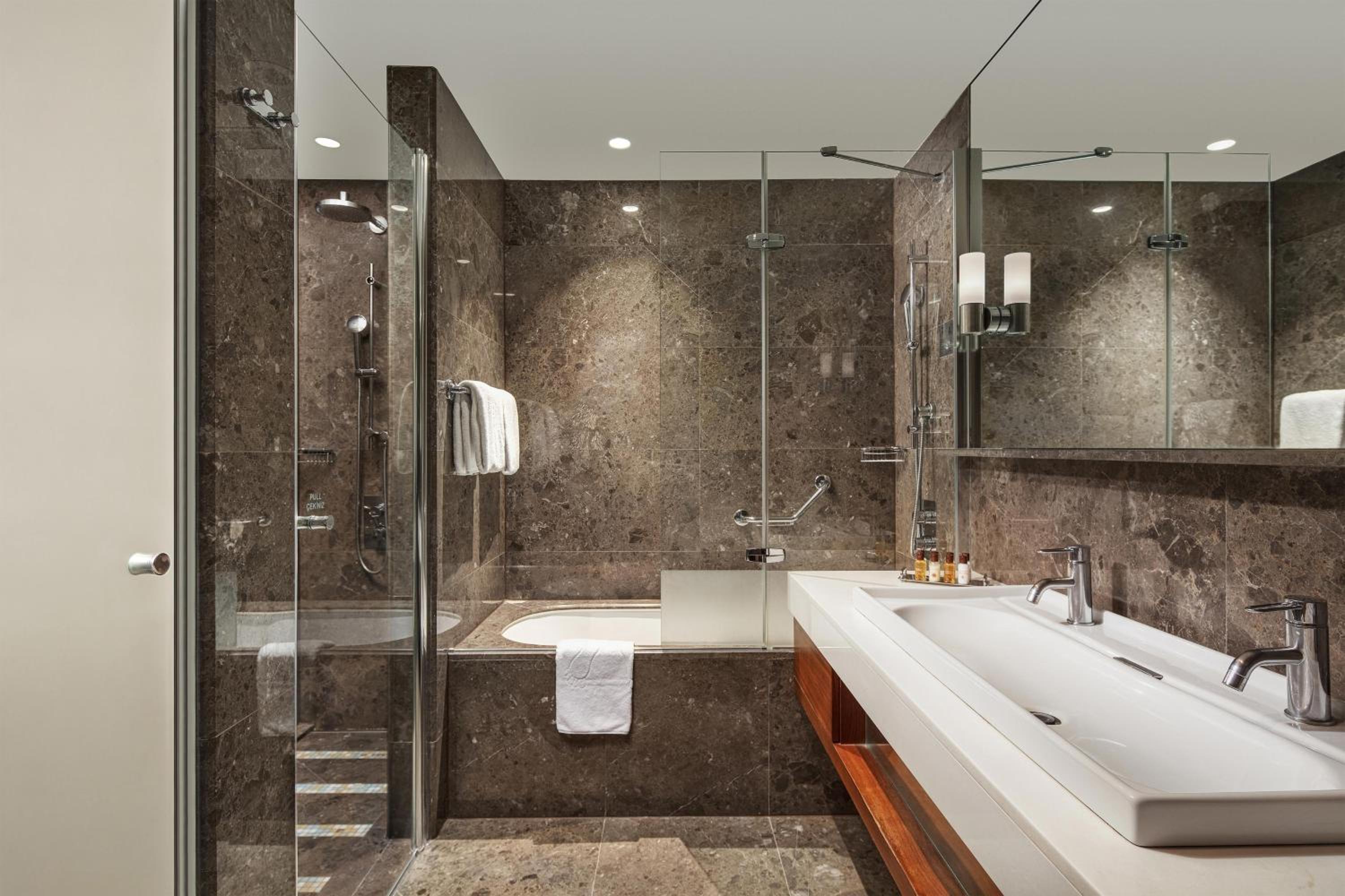 Sheraton Istanbul Atakoy Hotel - Image 119