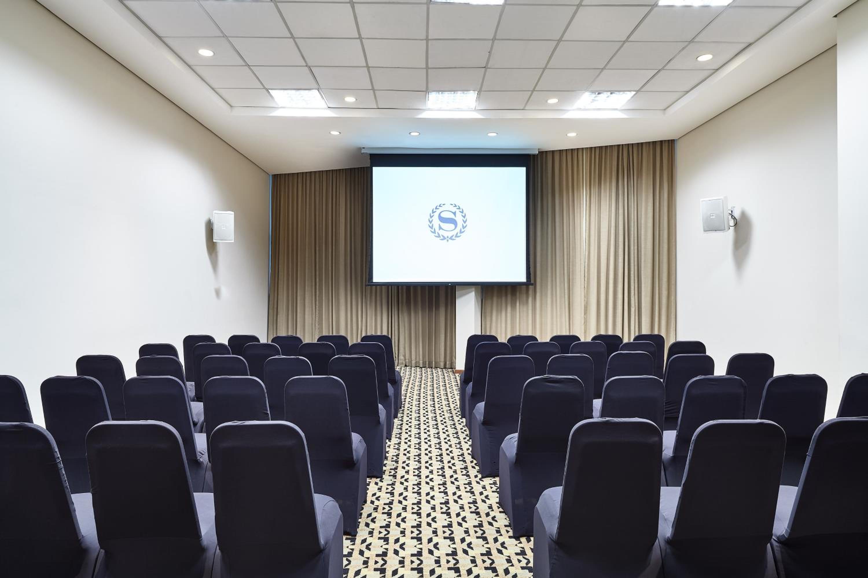 Vitoria Vacations - Sheraton Vitoria - Property Image 3