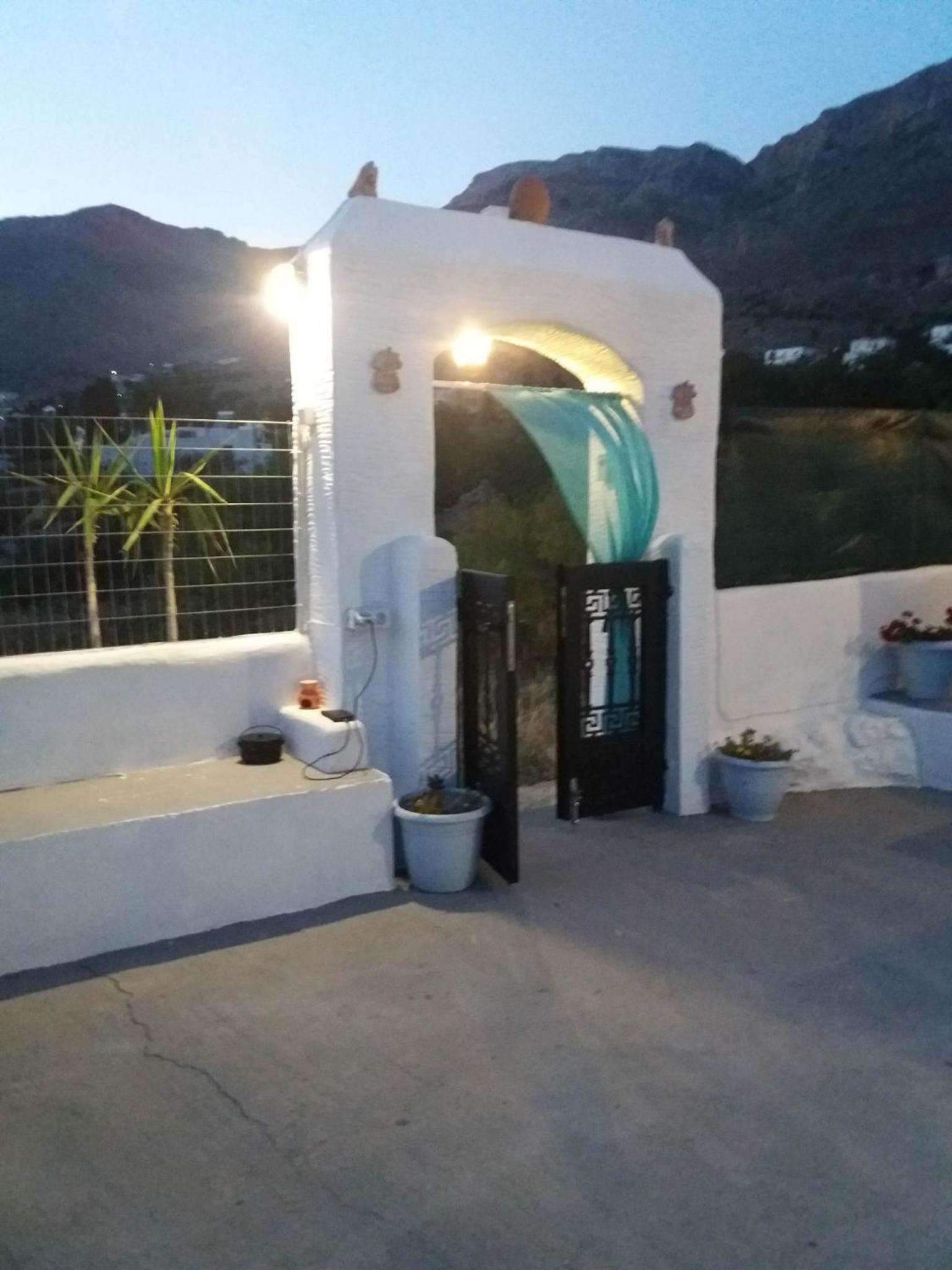 Kareshome-Privacy-view photo 4