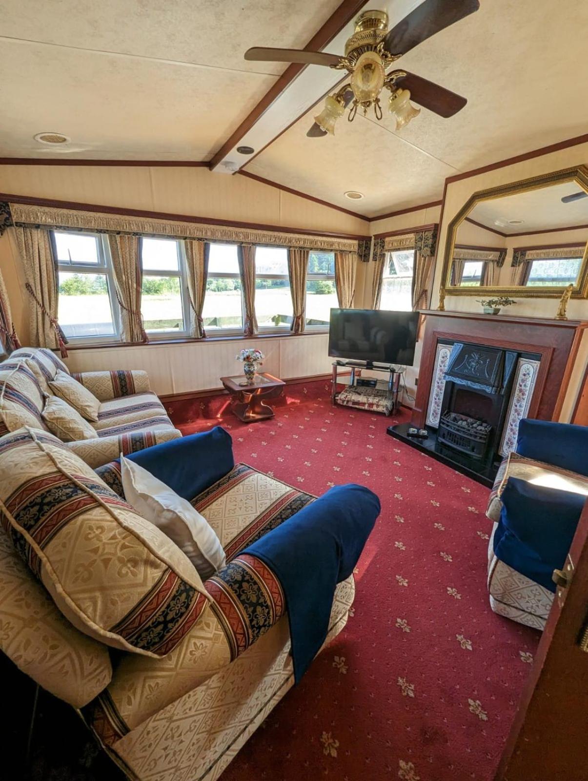 The Lambourne 71 view 5