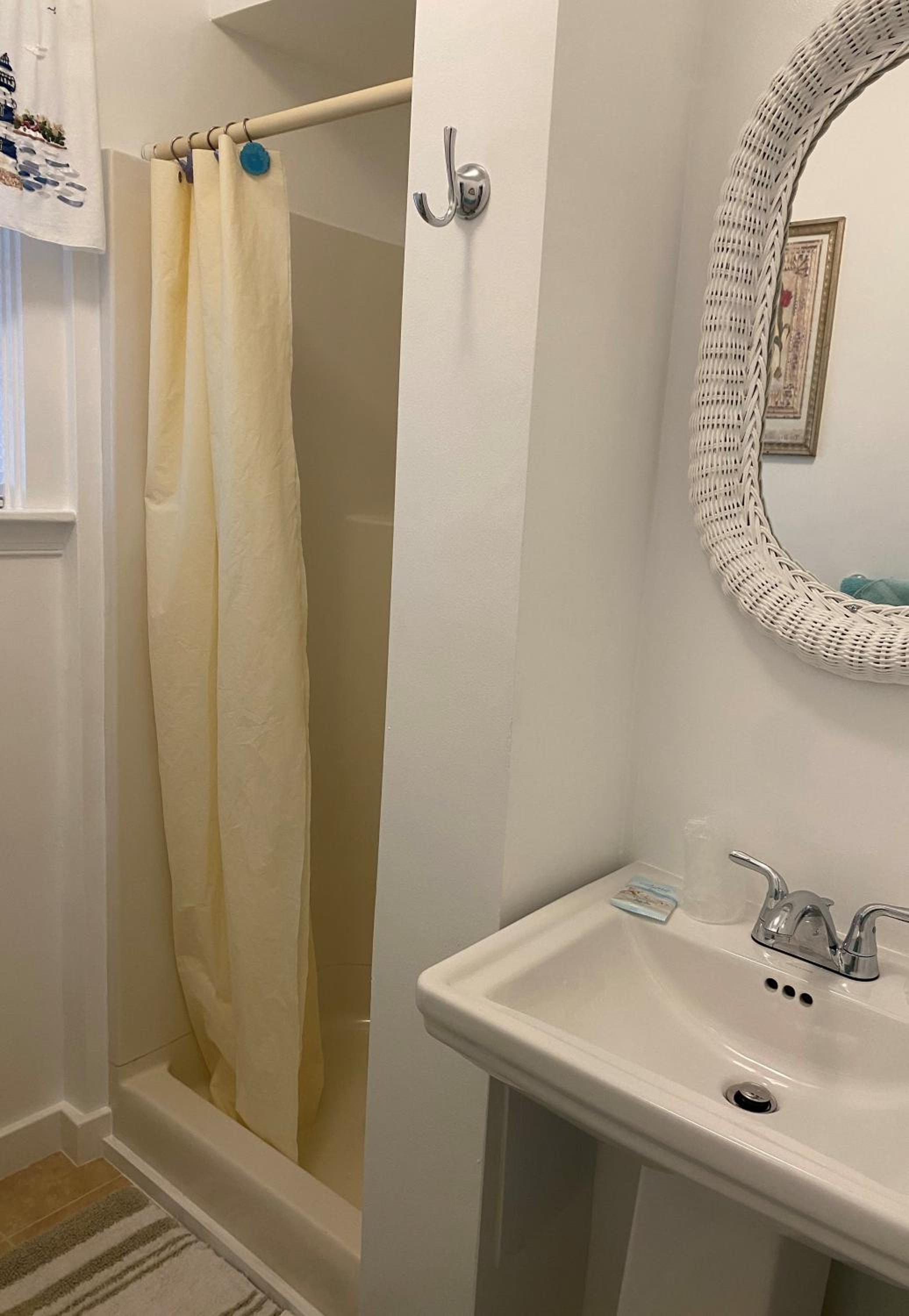 Angie's Guest Cottage