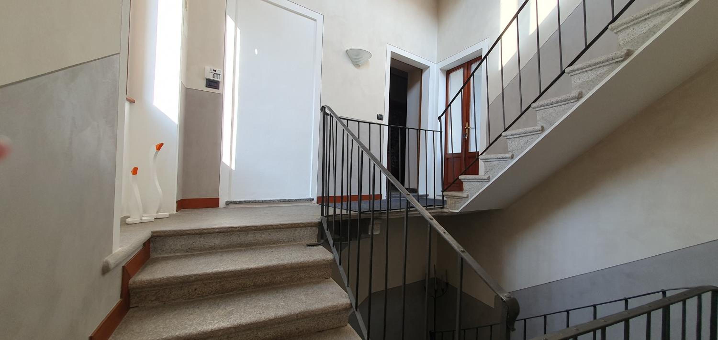 APPARTAMENTO DI BAC view 5