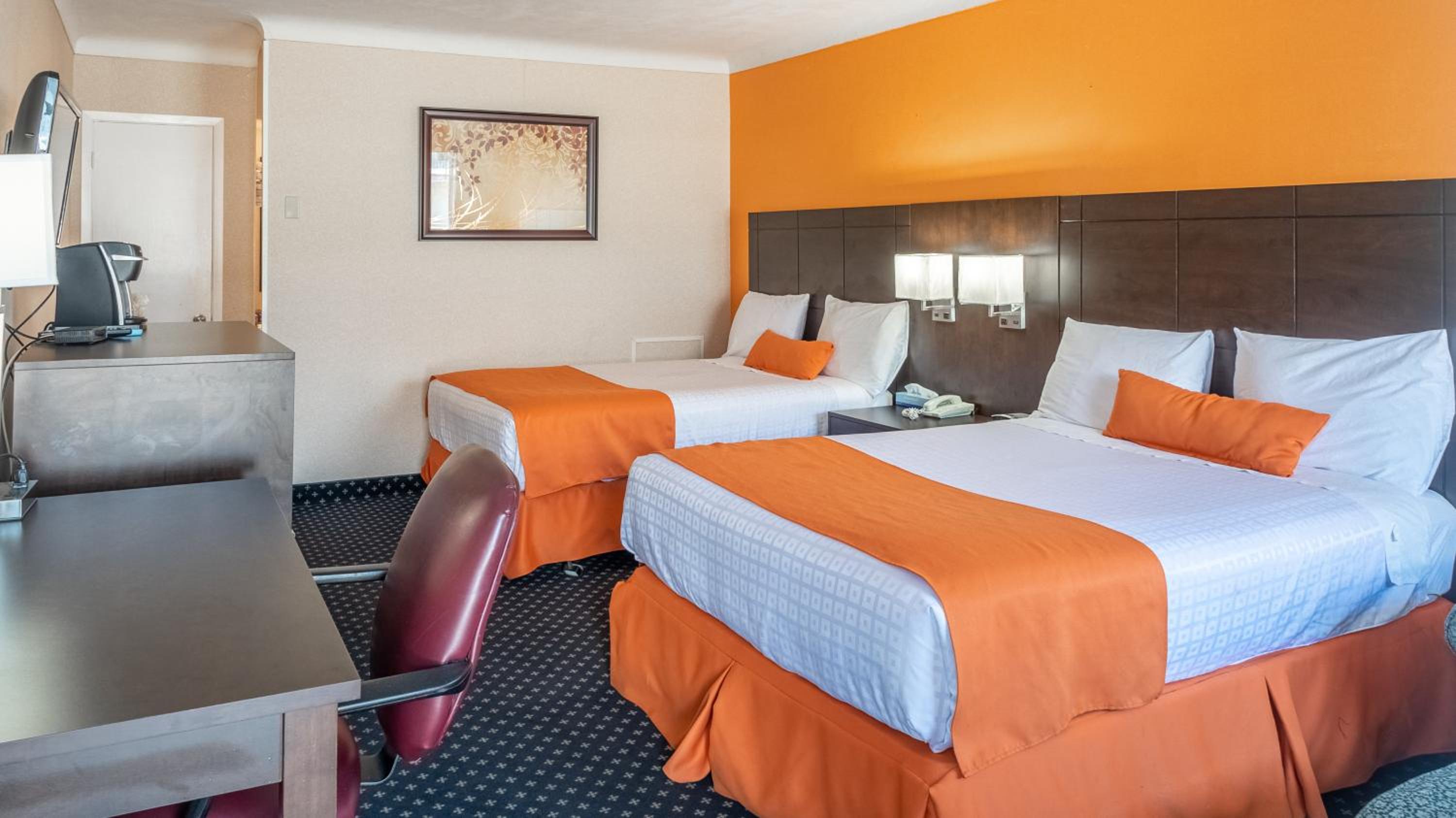 North Bay Vacations - Knights Inn North Bay - Property Image 35