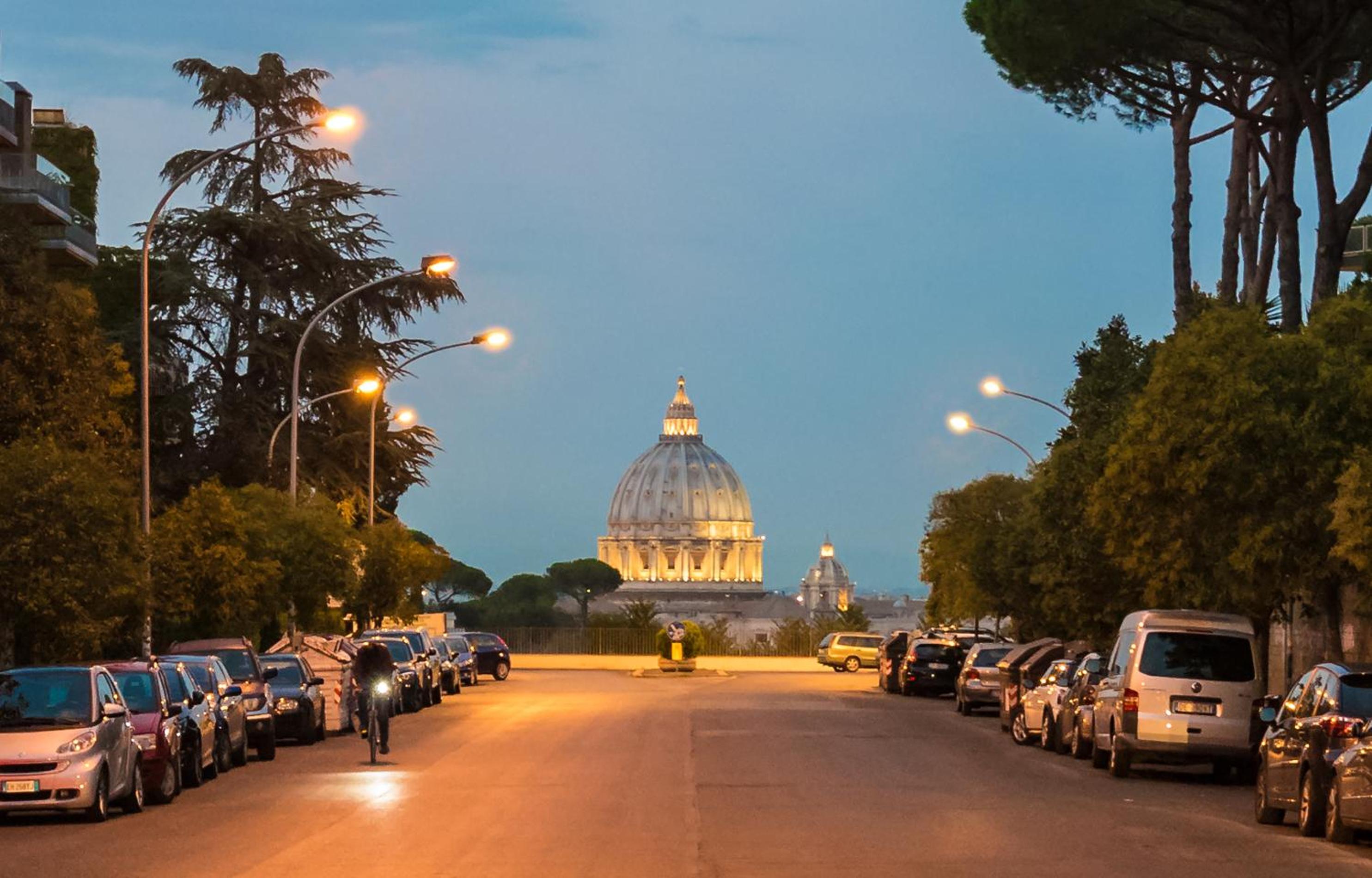 Piccolomini Vatican Suite
