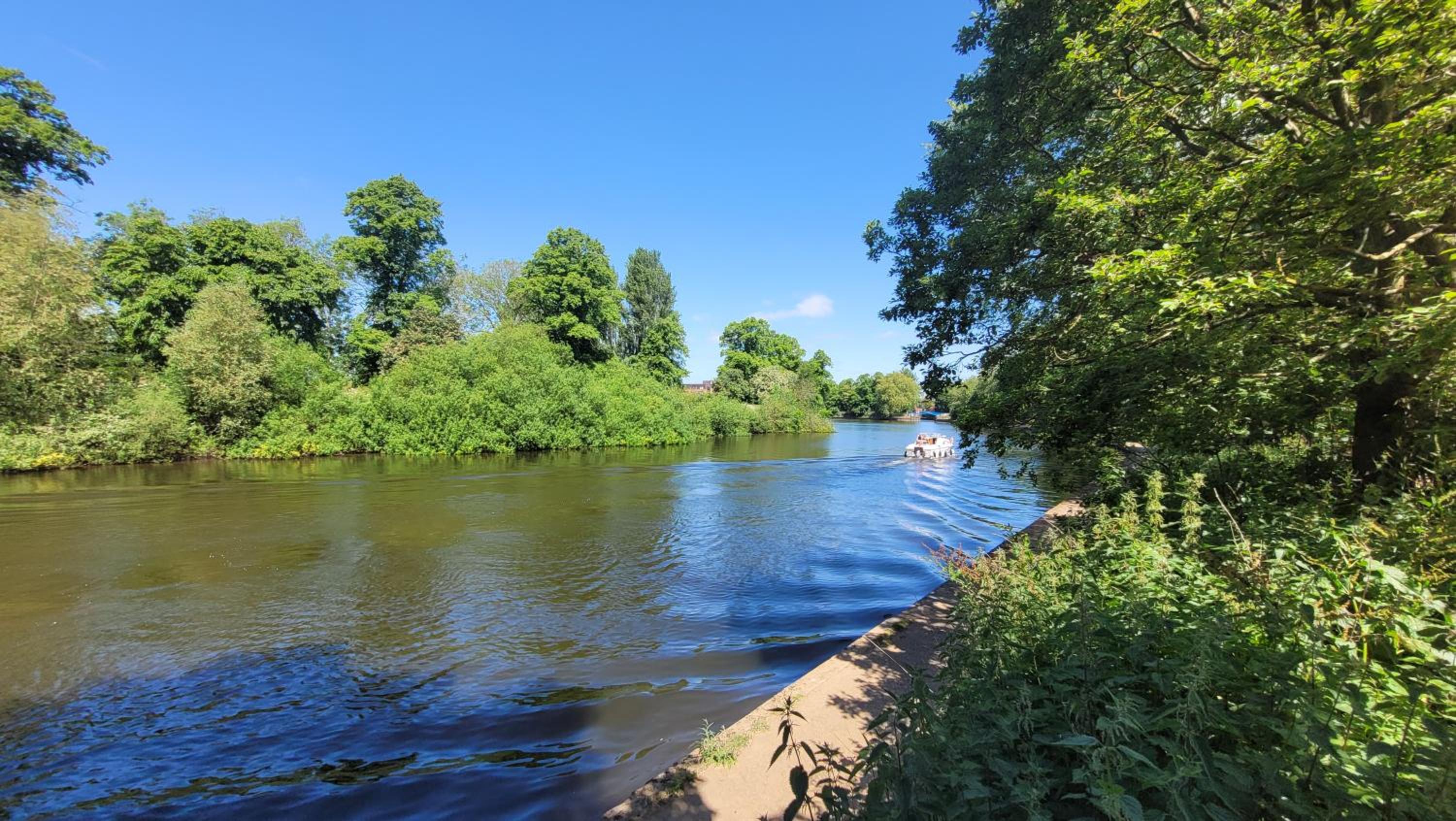 Hartoft St - 2 bed near river view 5