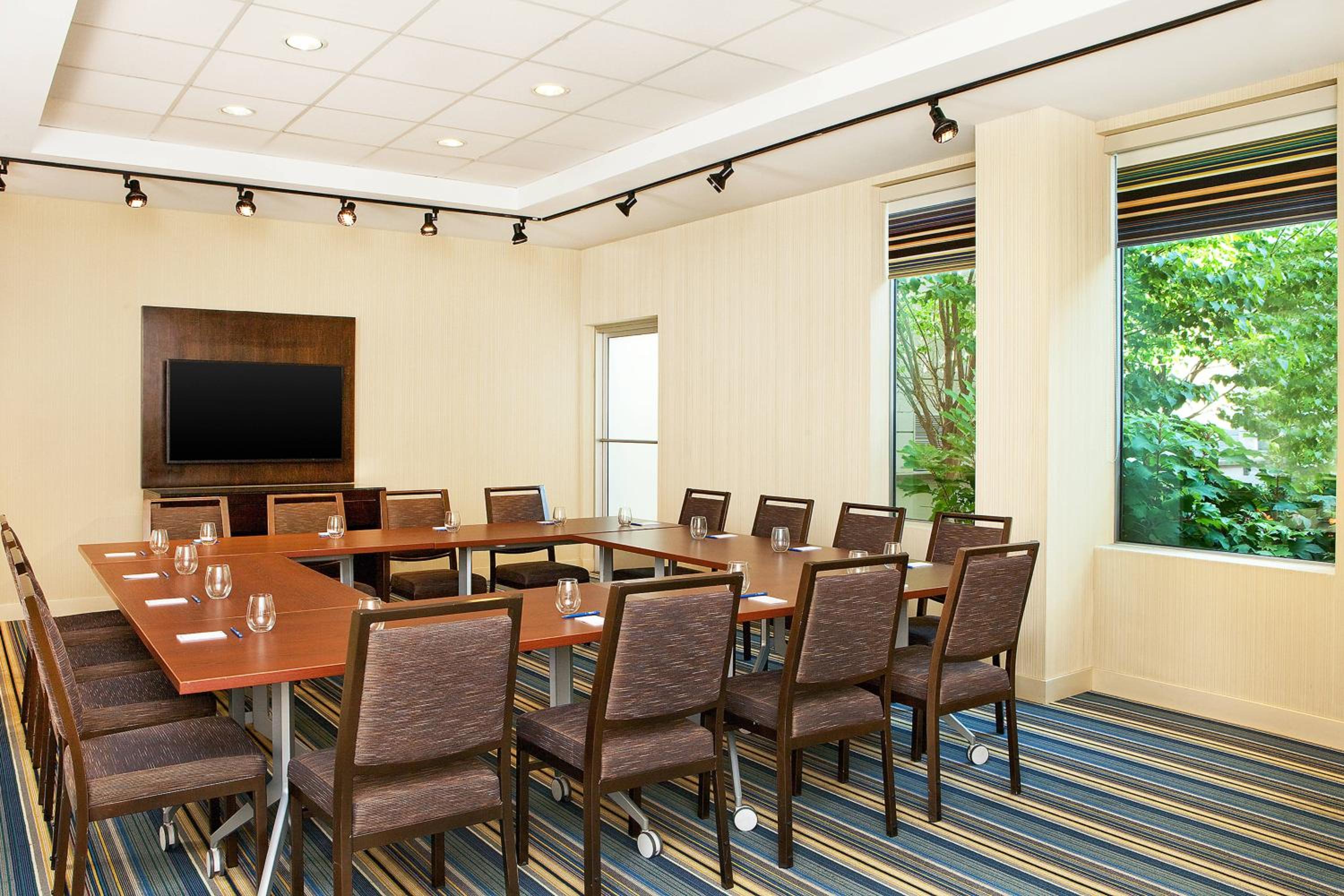 Hanover Vacations - Aloft Arundel Mills BWI Airport - Property Image 16