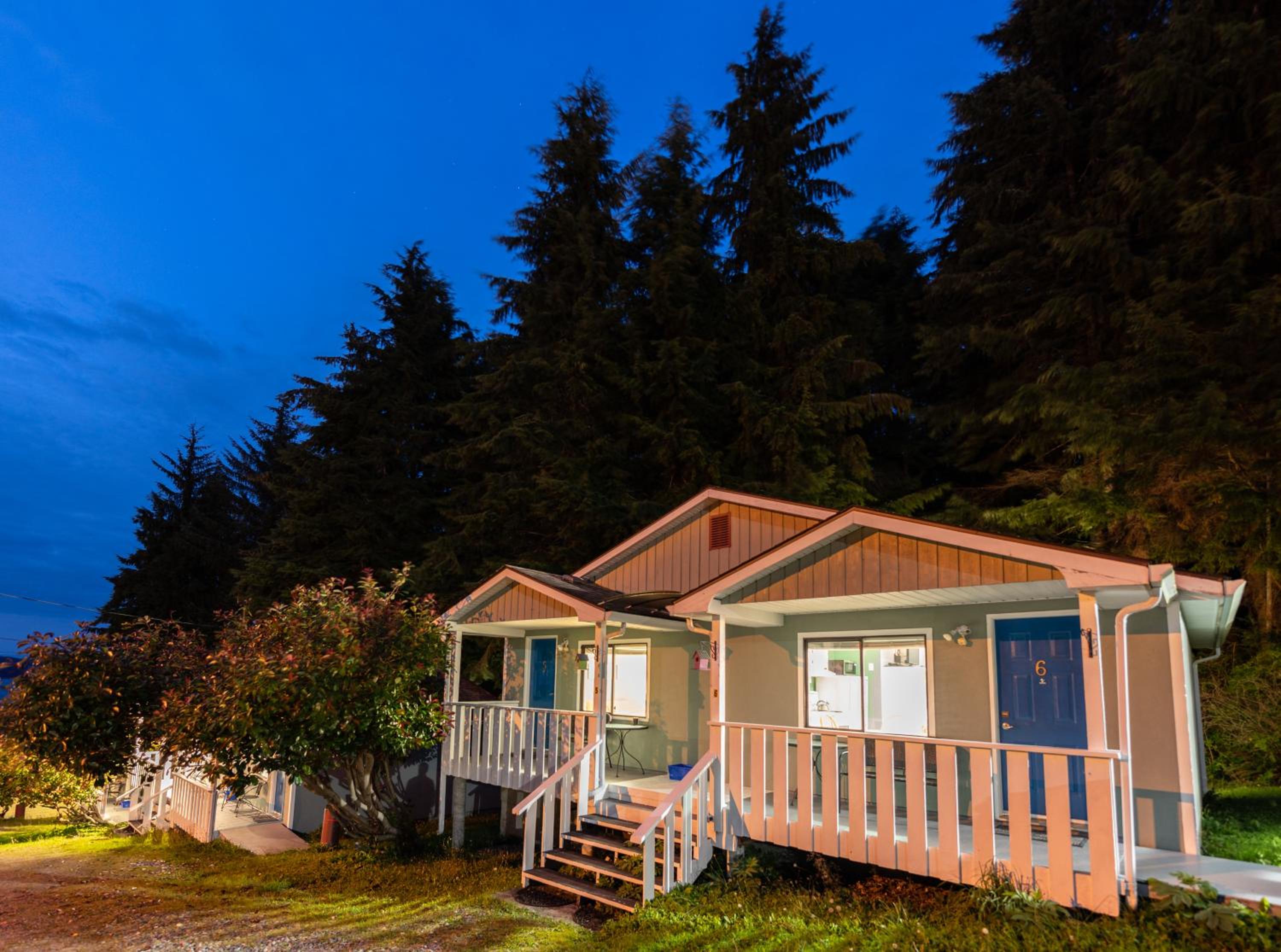 The Cabins at Alert Bay