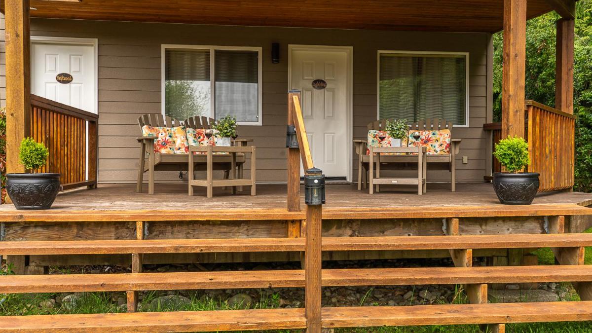 Wild Pacific Guest Suites