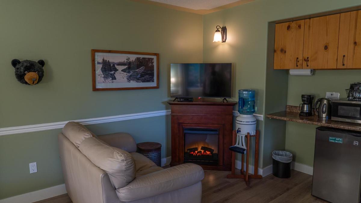 Wild Pacific Guest Suites