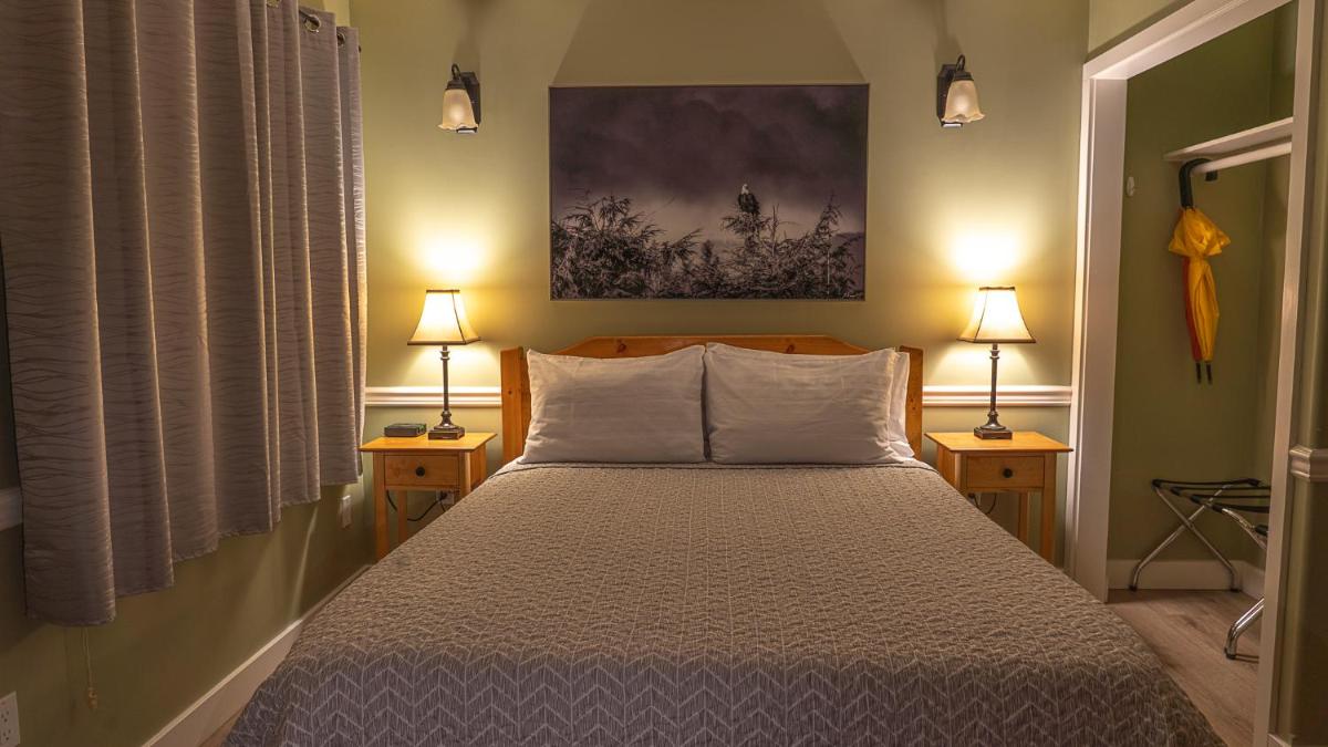 Wild Pacific Guest Suites