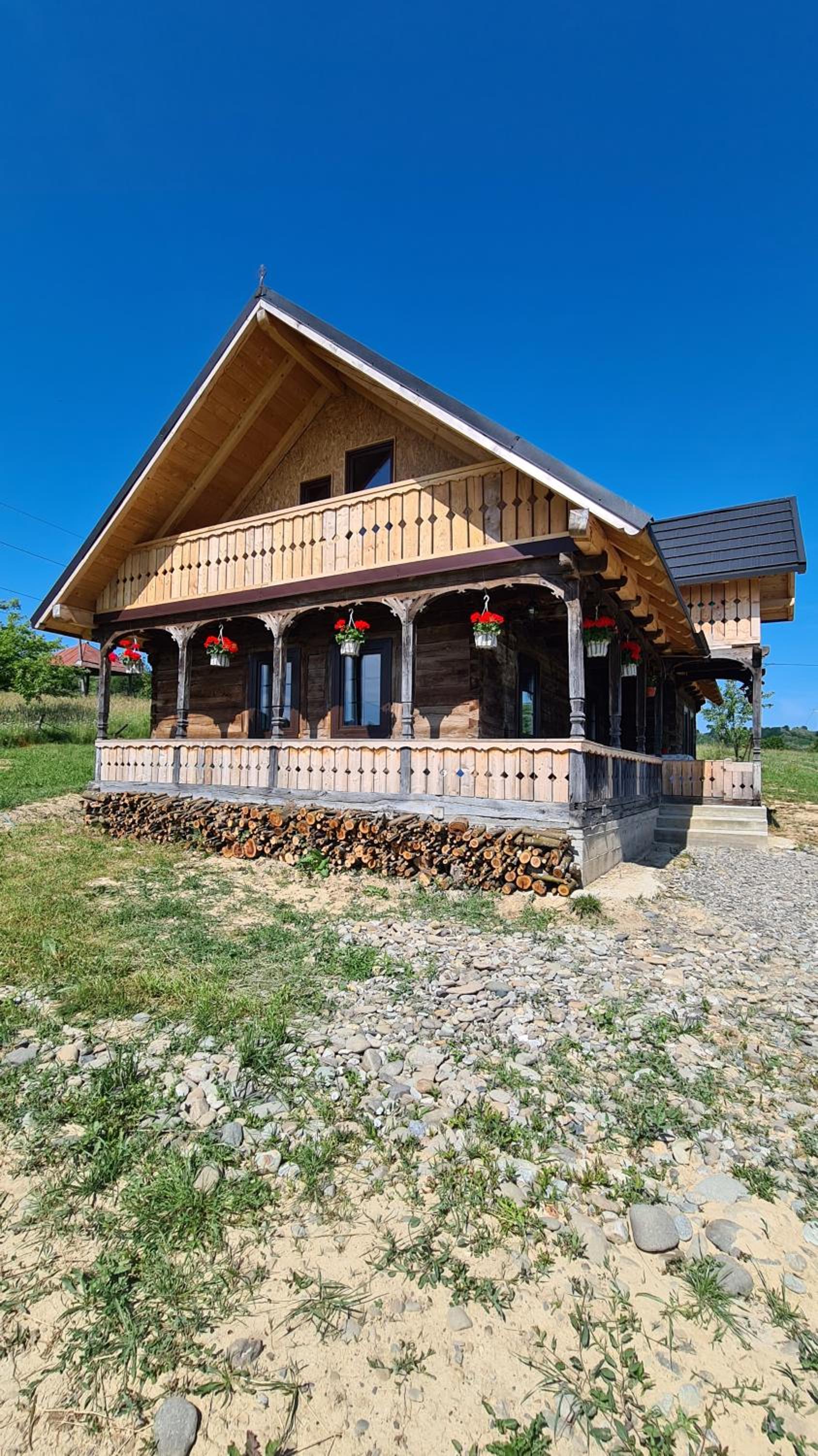Casa bunicilor din Oncești view 4