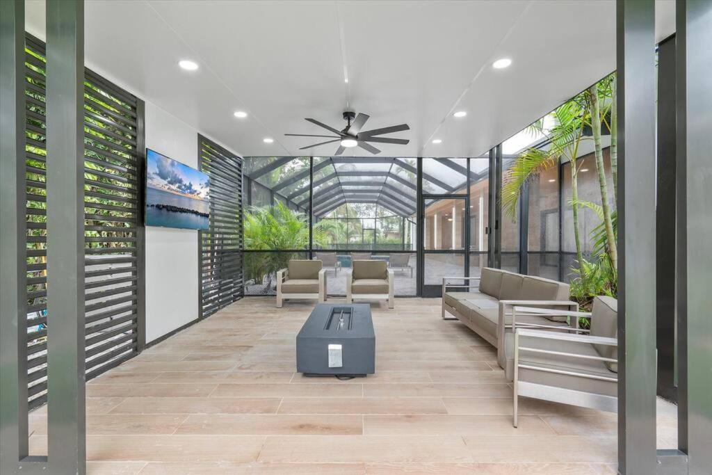 VillaKoBo Heated Pool Spa Bar Tennis Golf