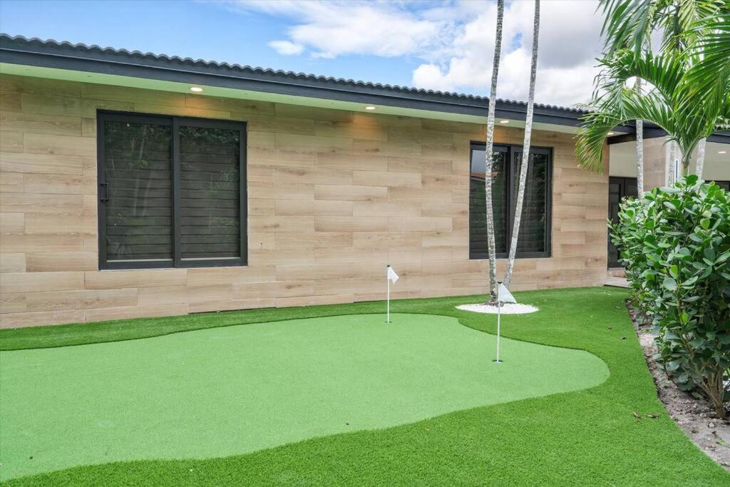 VillaKoBo Heated Pool Spa Bar Tennis Golf