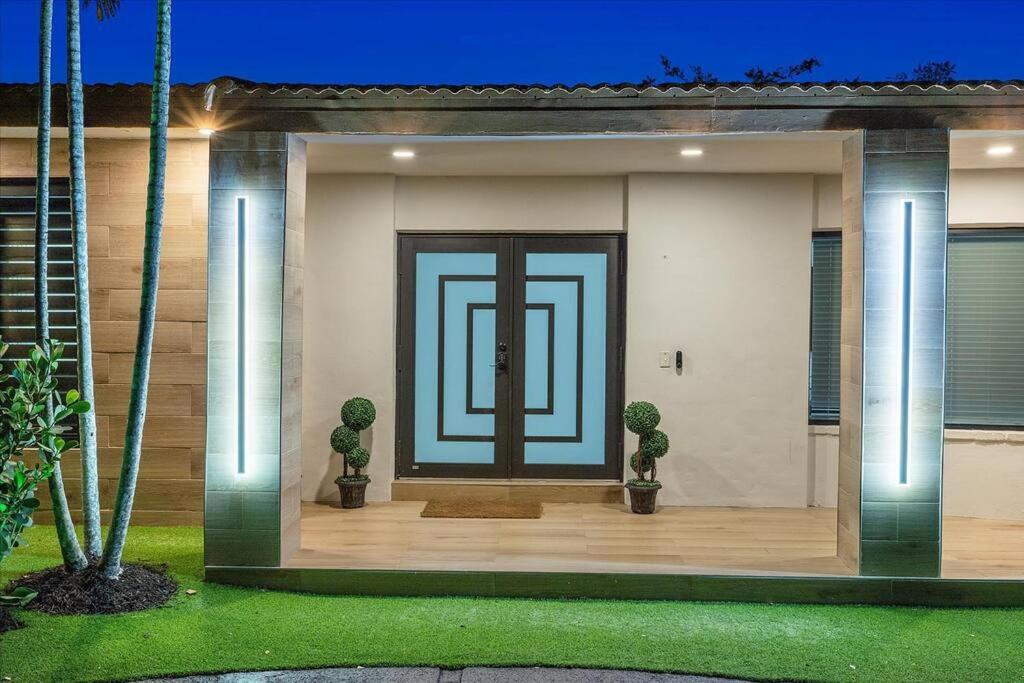 VillaKoBo Heated Pool Spa Bar Tennis Golf