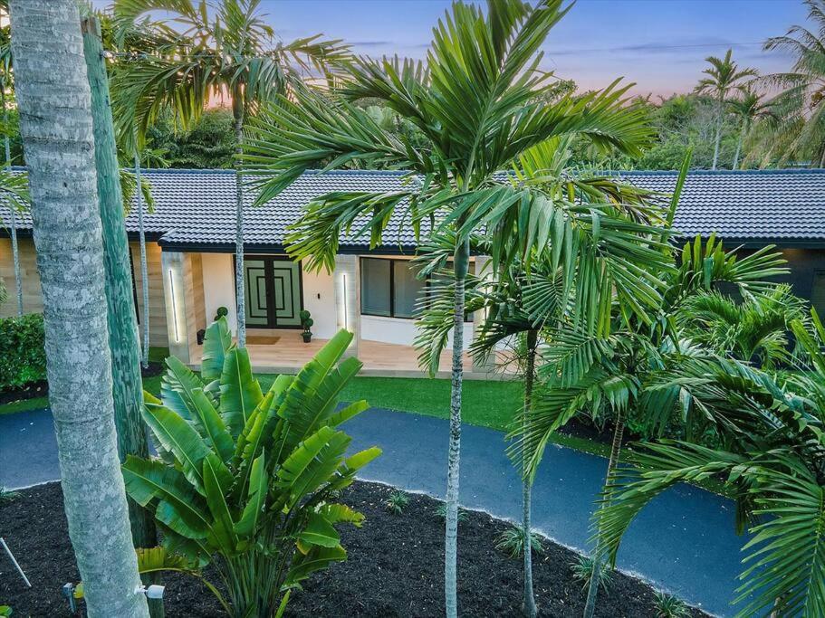 VillaKoBo Heated Pool Spa Bar Tennis Golf