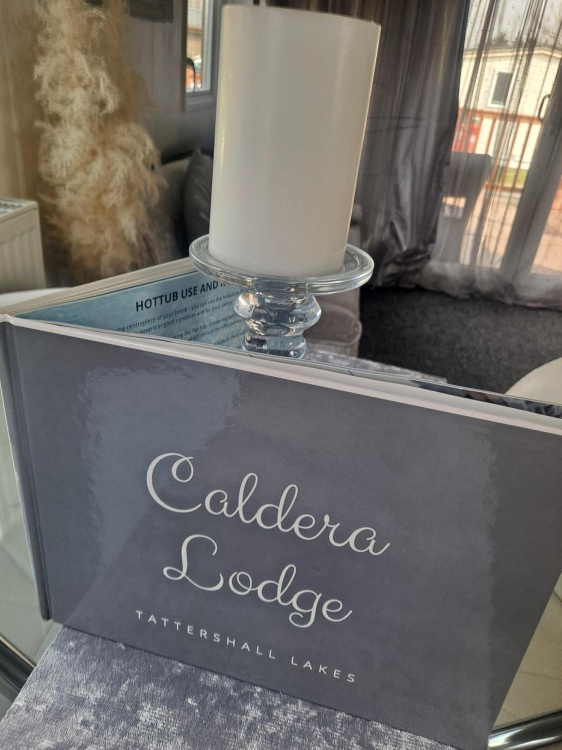 CALDERA LUXURY LODGE