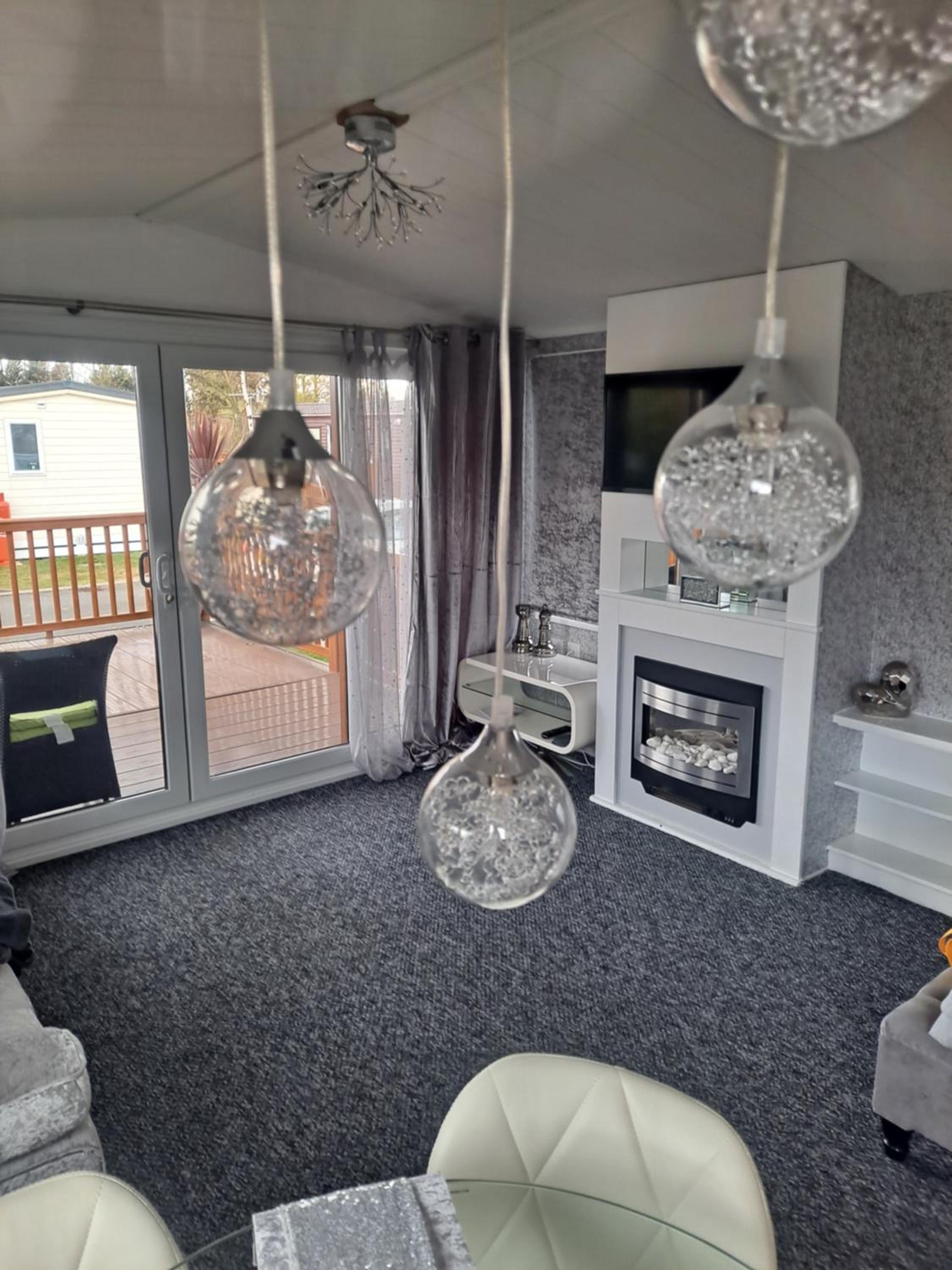 CALDERA LUXURY LODGE