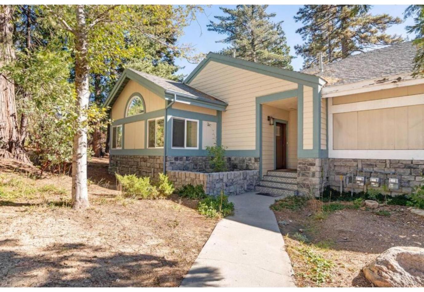 Mountain Cabin-3BD- Near Lake - Central Heating - Wi-Fi view 2