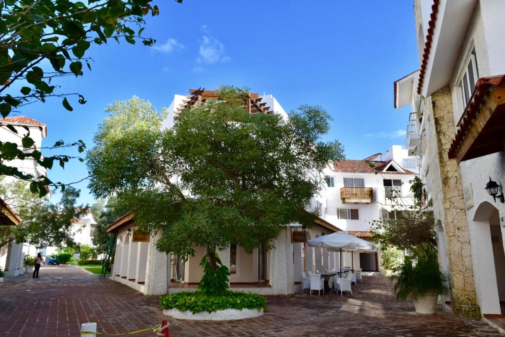 3 BR Beachfront Apt @CadaquesCaribe Bayahibe Dominicus