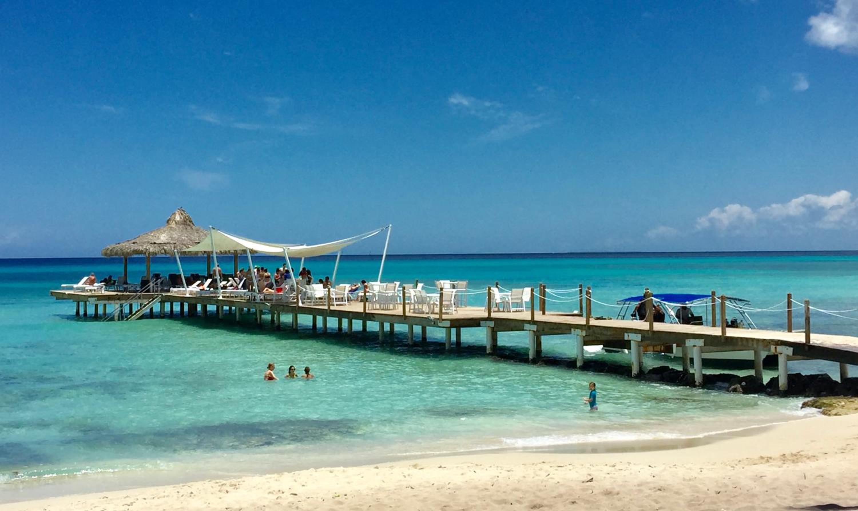3 BR Beachfront Apt @CadaquesCaribe Bayahibe Dominicus