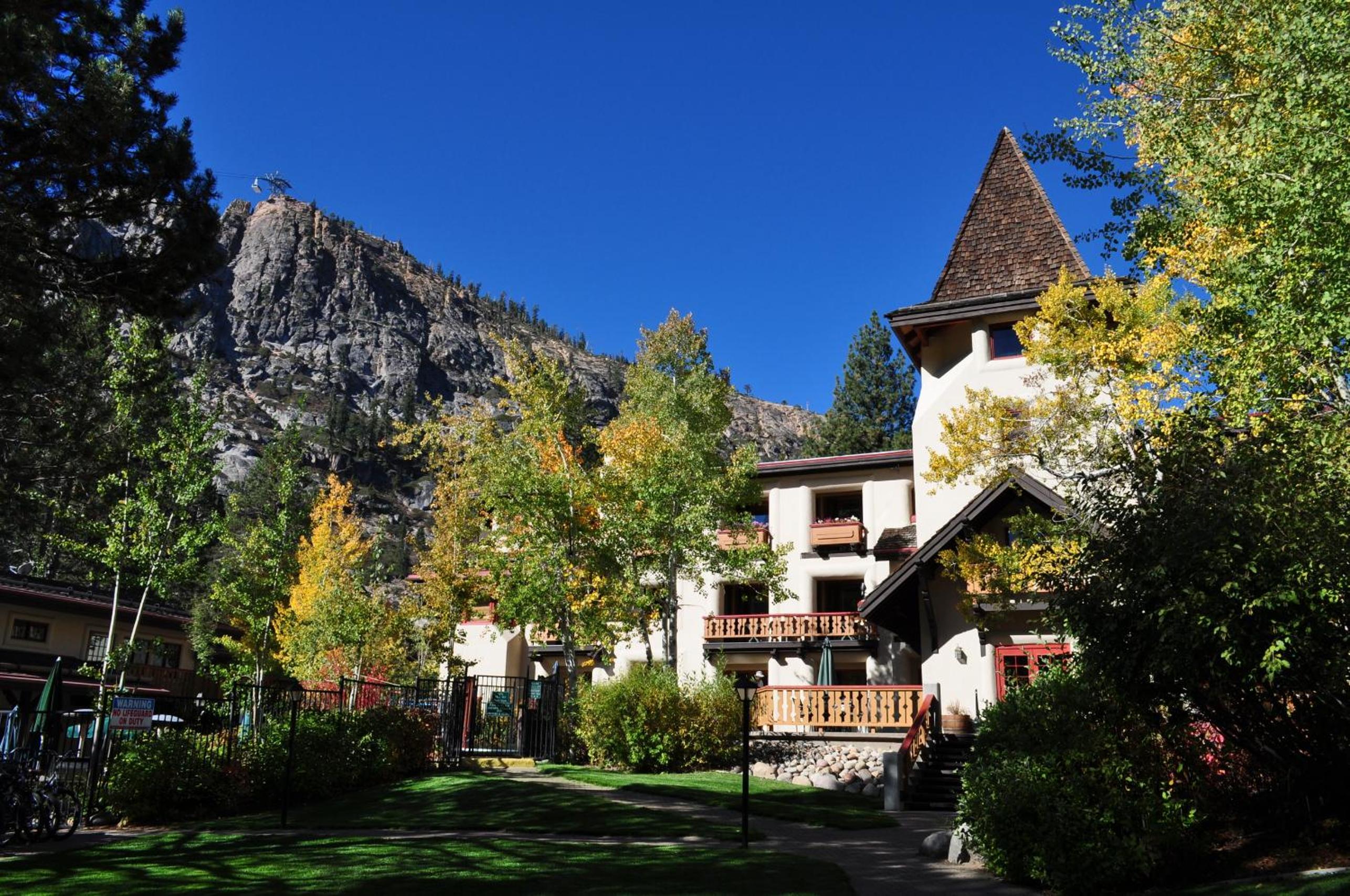 Olympic Village Inn Olympic Valley view 4
