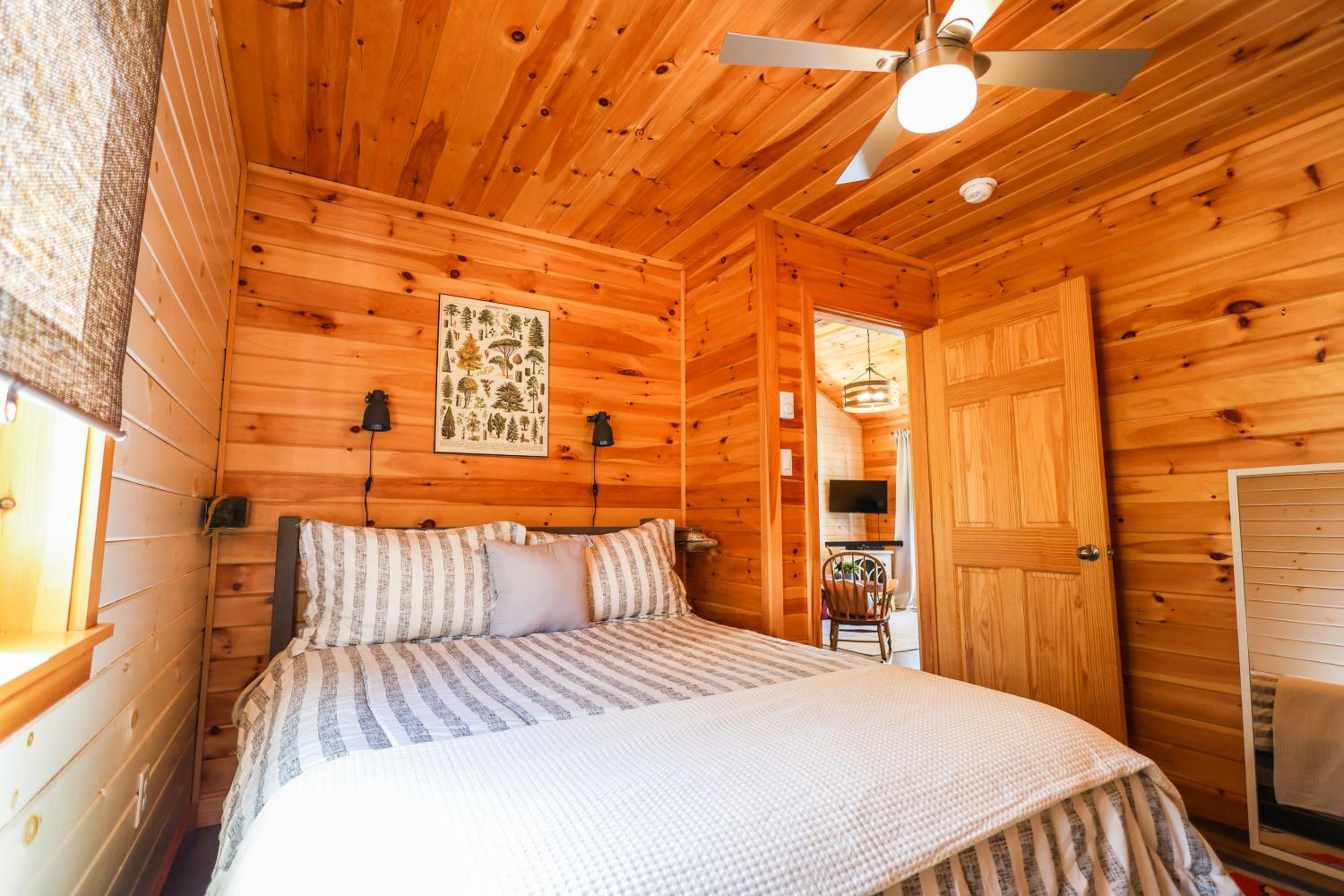 The Kitch'inn - Boutique Inn and Wine Bar
