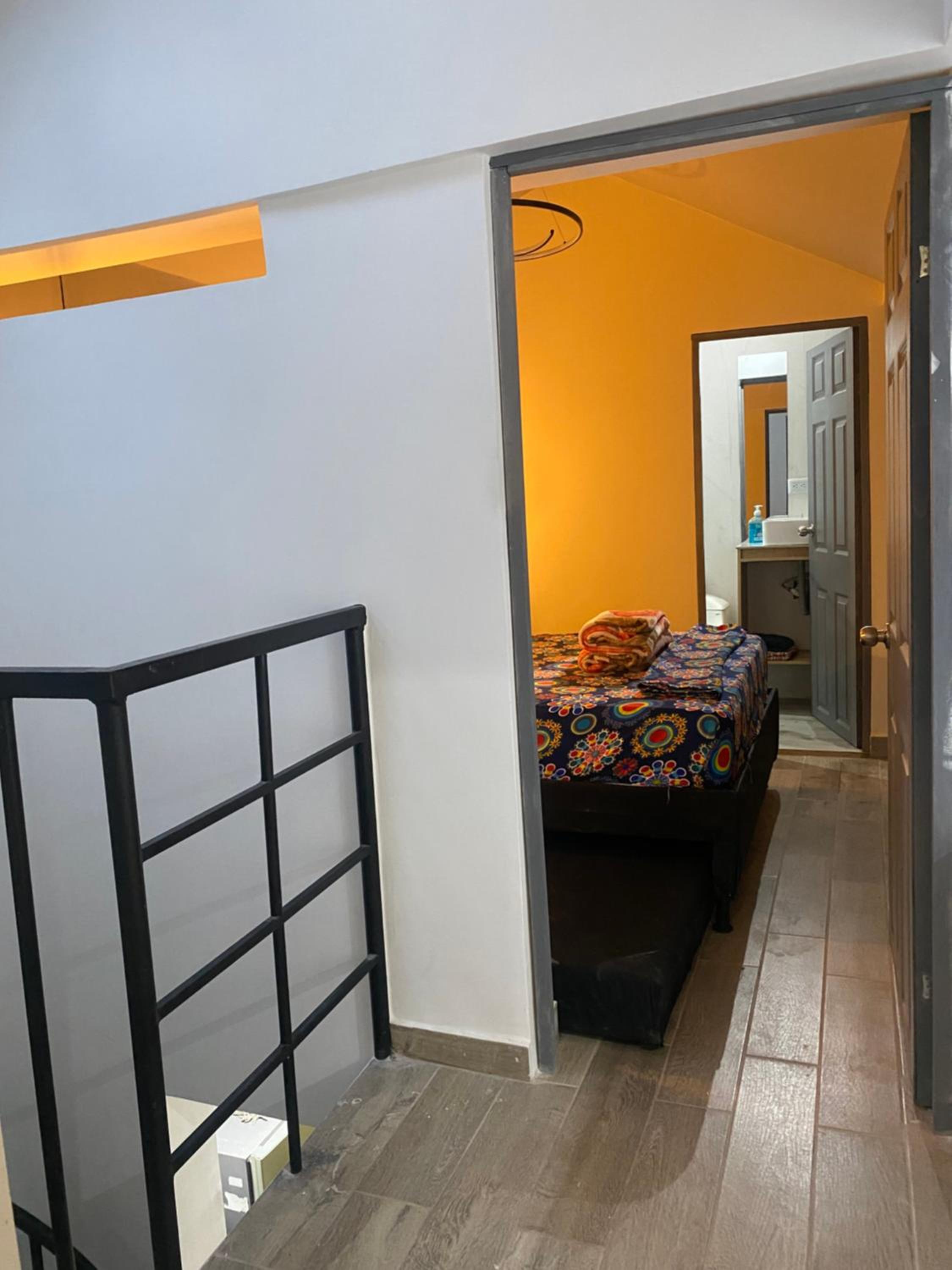Apartmanto duplex de 2 alcobas estadio laurles la 70