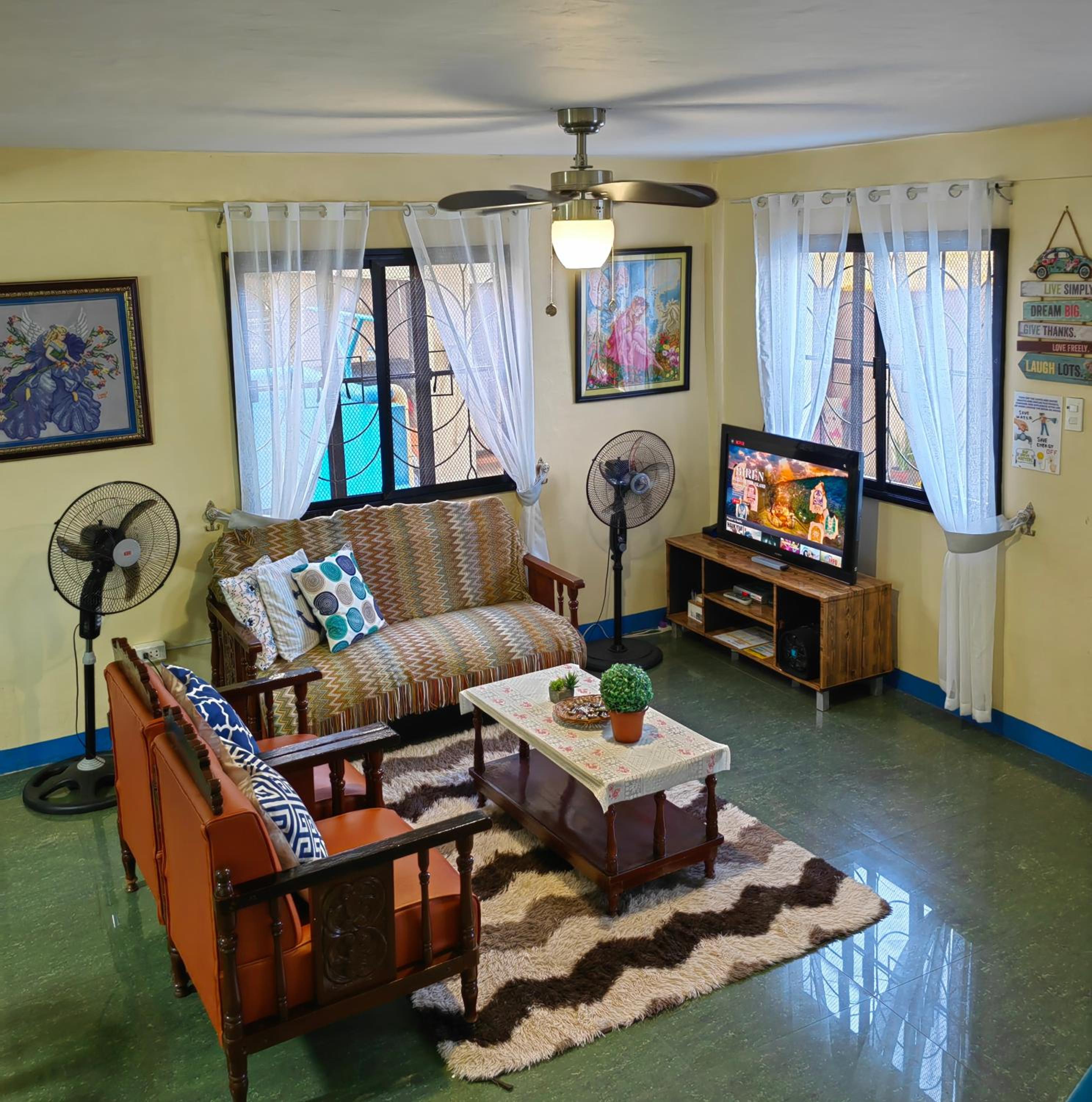 Perfect budget stay for up to 12 pax fully furnished 3br & 2tb home view 4