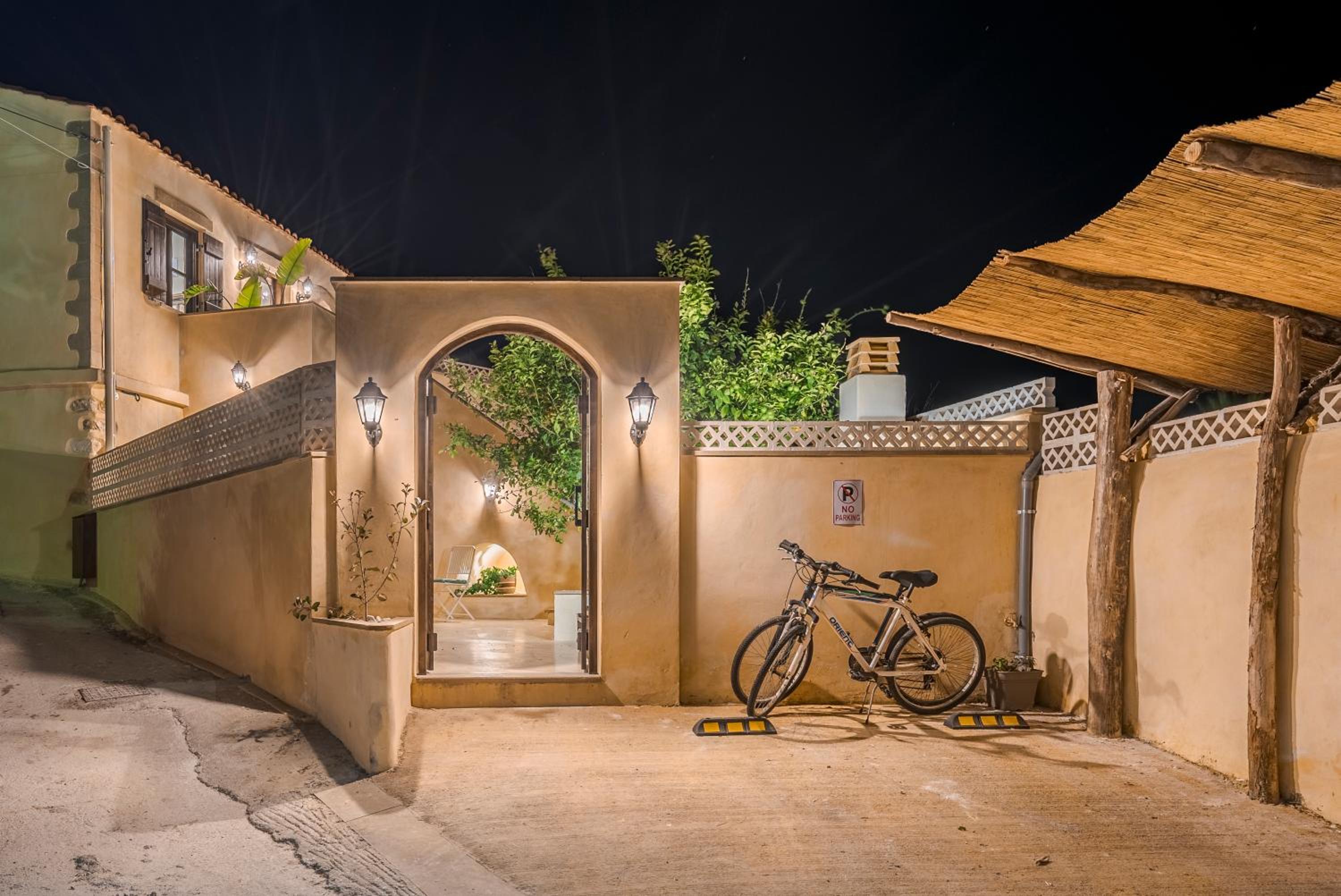 Disegno Villa - Rooftop Pool photo 3