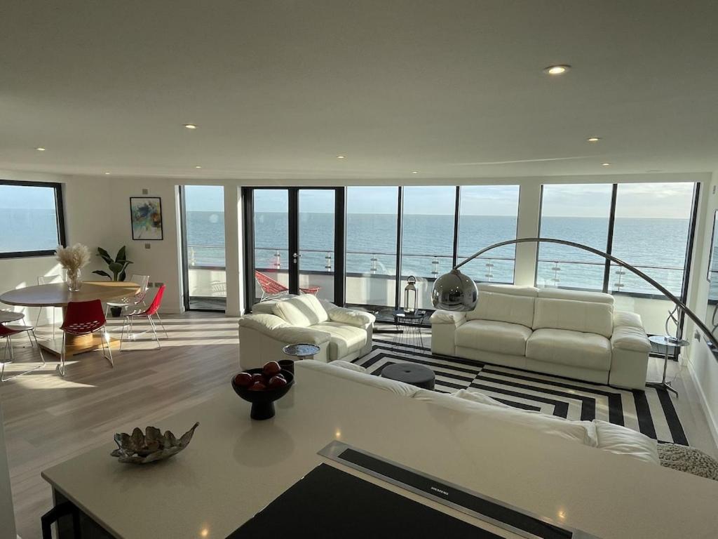 Ramsgate Vacations - Royal Sands Ramsgate - direct beach access - Property Image 10