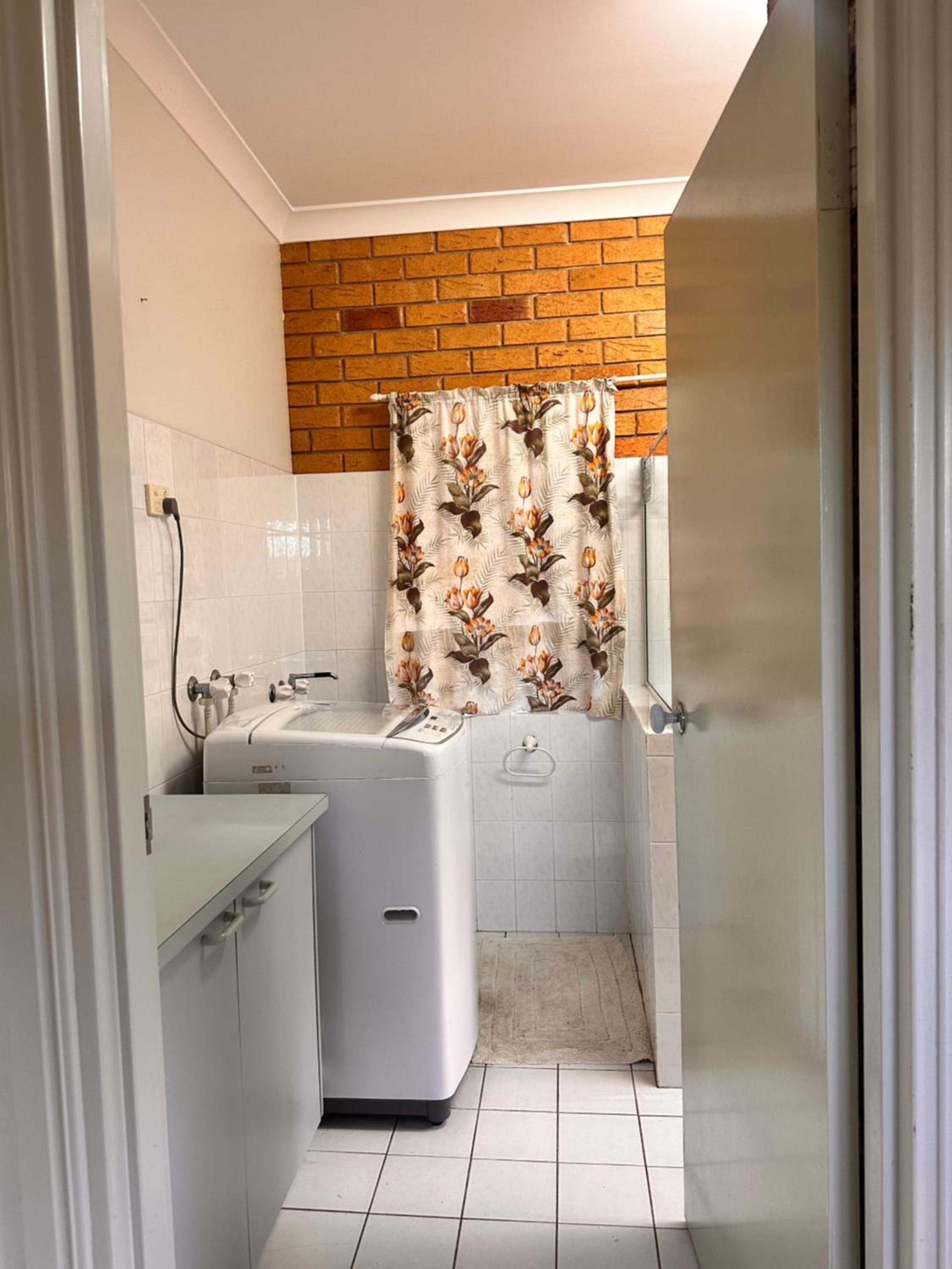 Cosy holiday entire unit 1