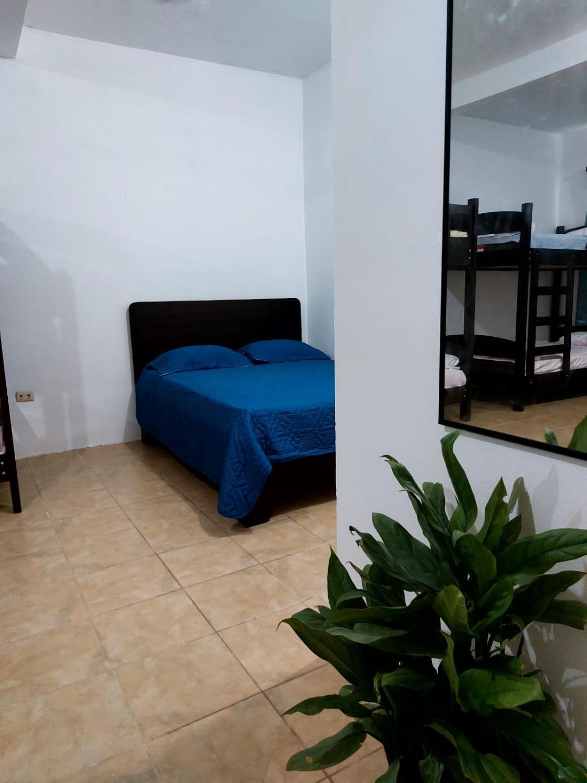 Restaurante y cabinas Sudy