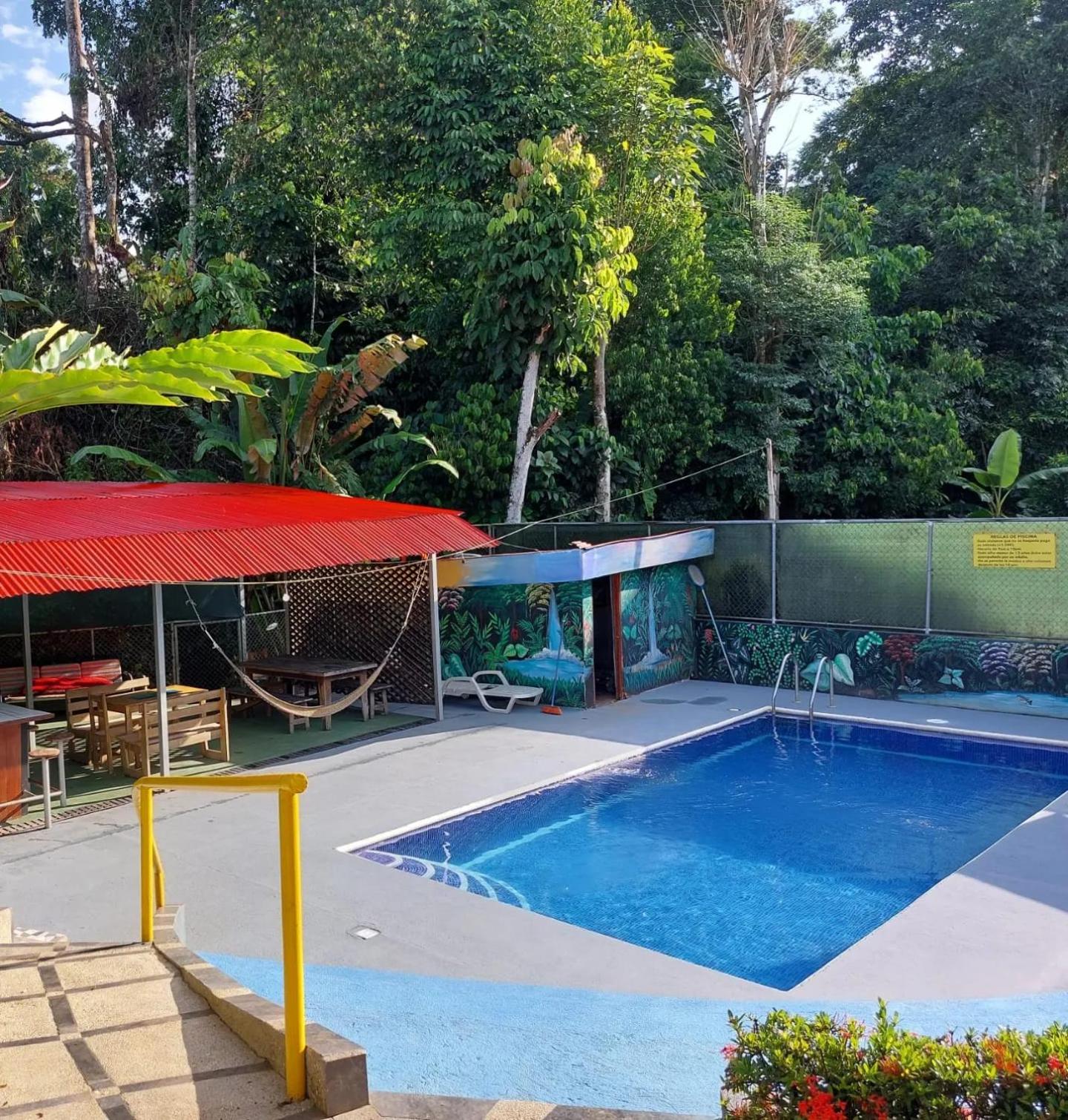Restaurante y cabinas Sudy