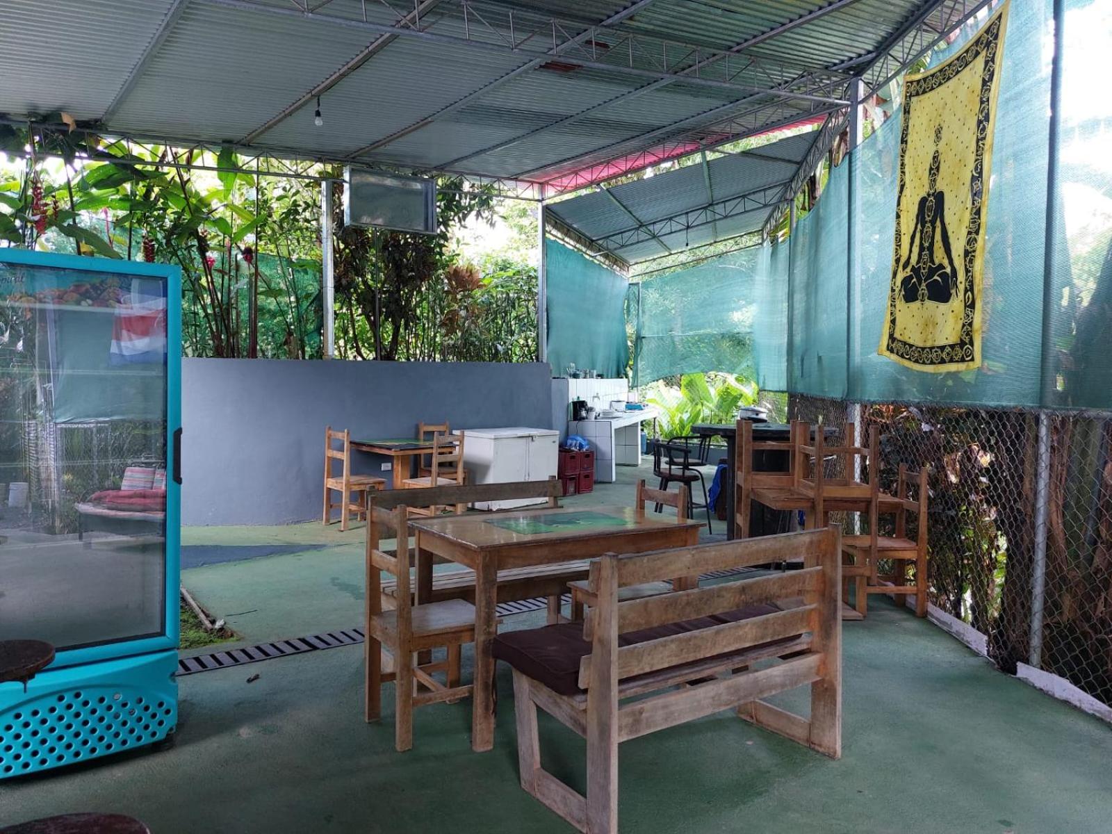 Restaurante y cabinas Sudy