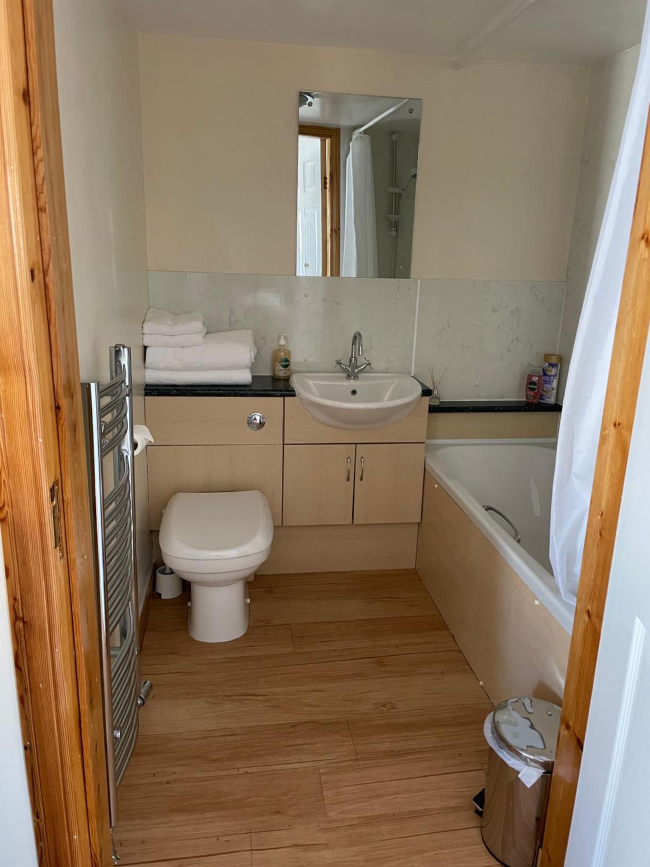 Corehouse Farm Cottages - Dairy, Granary & Sawmill, photo 32