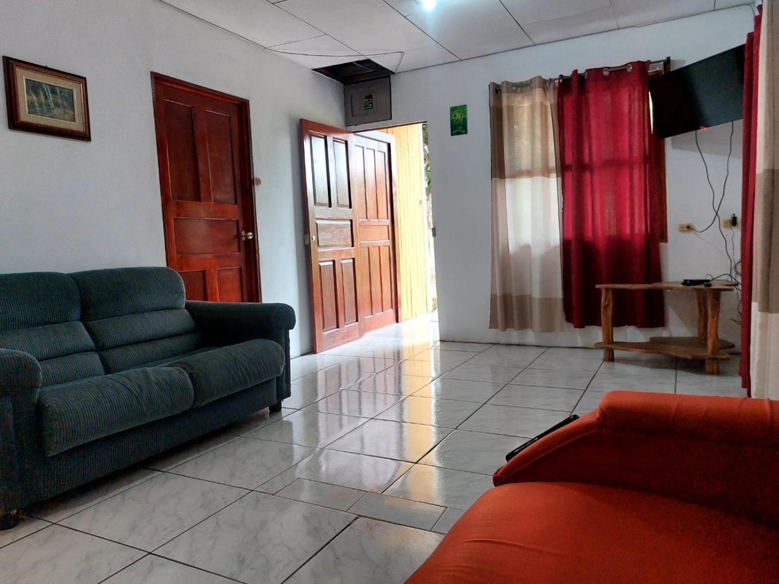 Restaurante y cabinas Sudy