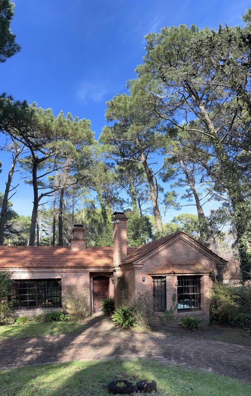 Casa Algarrobo, Cariló