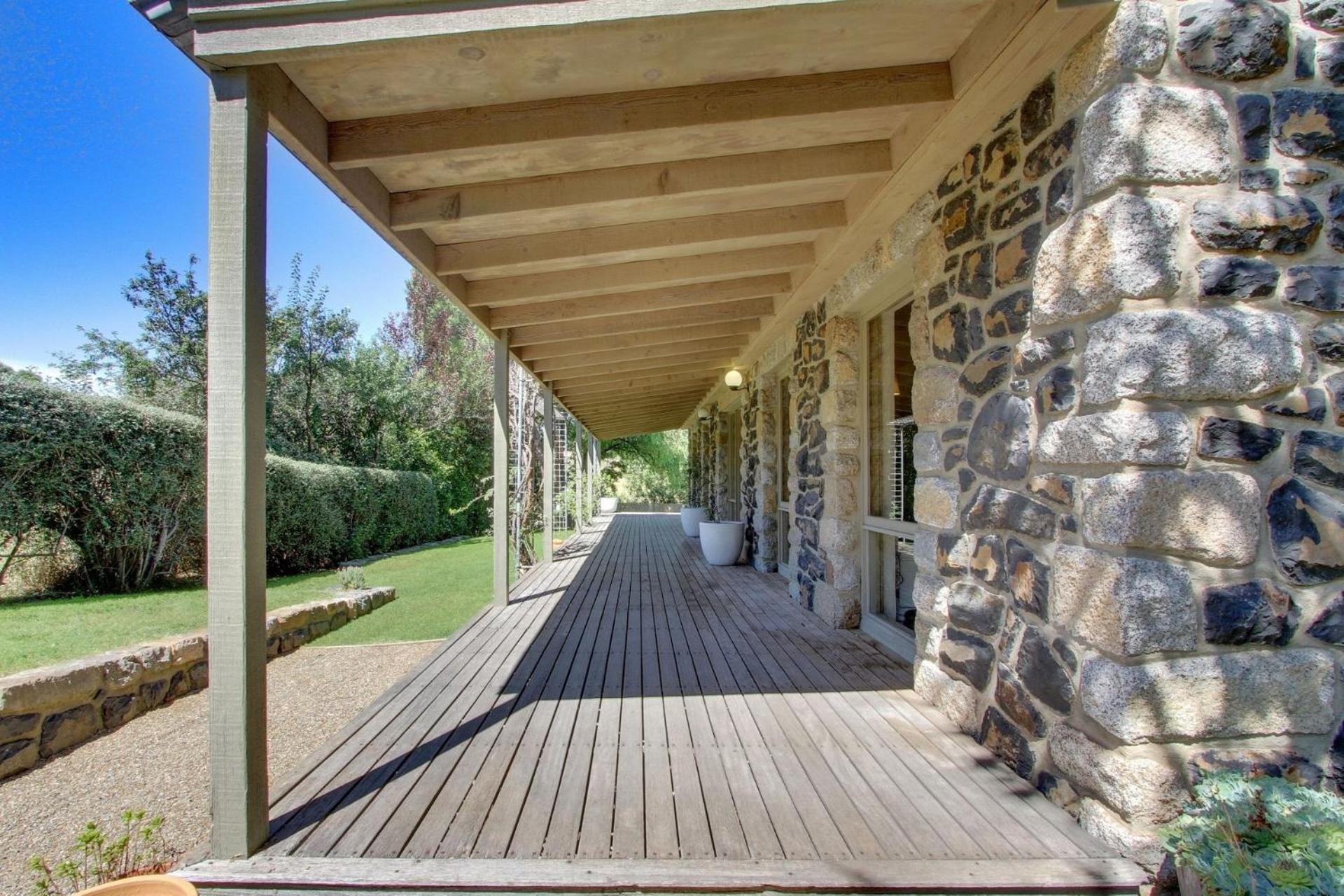 Quigtoo Cottage - Beautiful 4BR Stone Cottage l WiFi l Bath l Garden