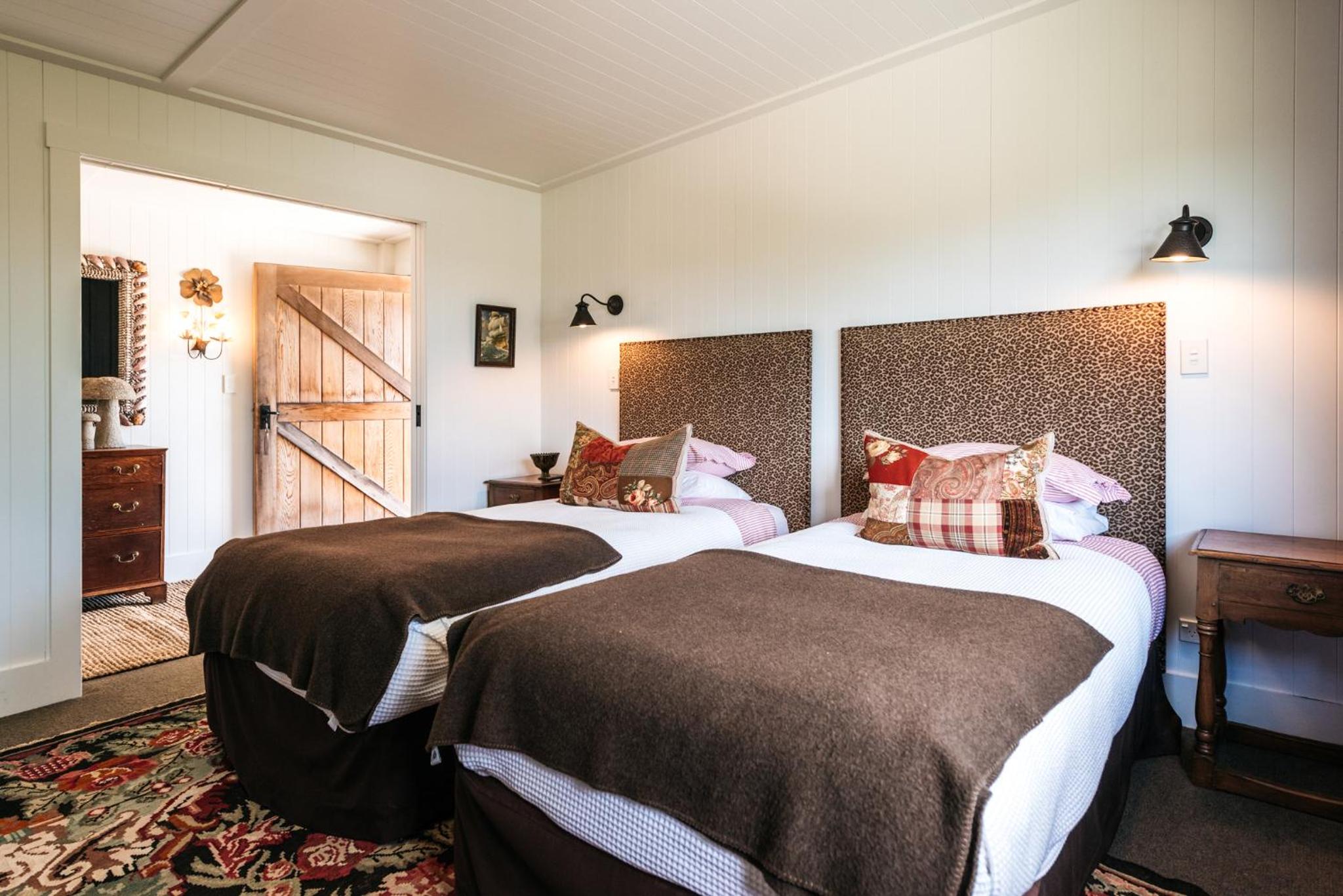 The Winemaker's Cottage - Coast & Country view 4