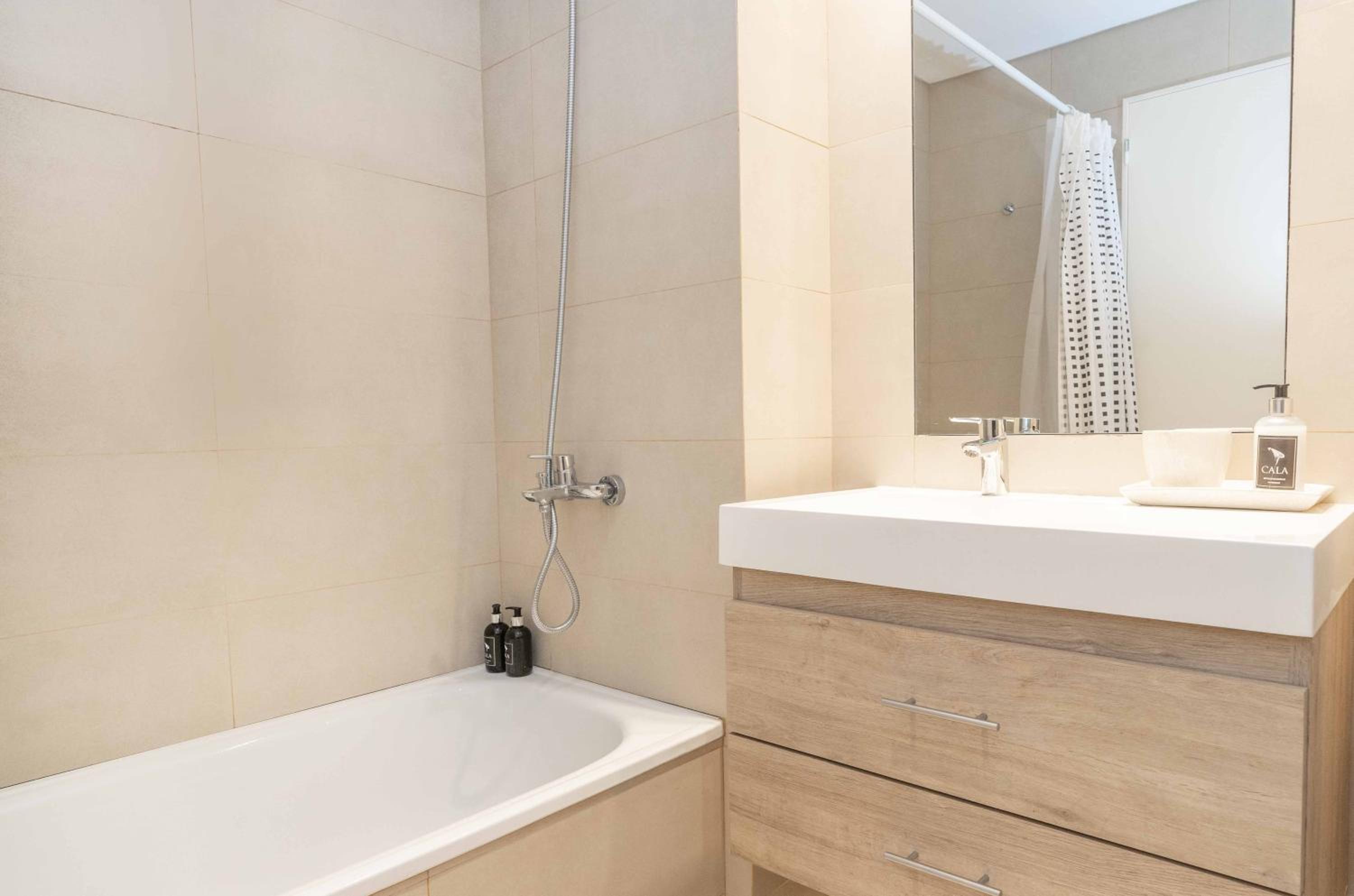 BAUS Libertador - Departamentos en Belgrano - Gym, Wi-Fi, pileta & laundry